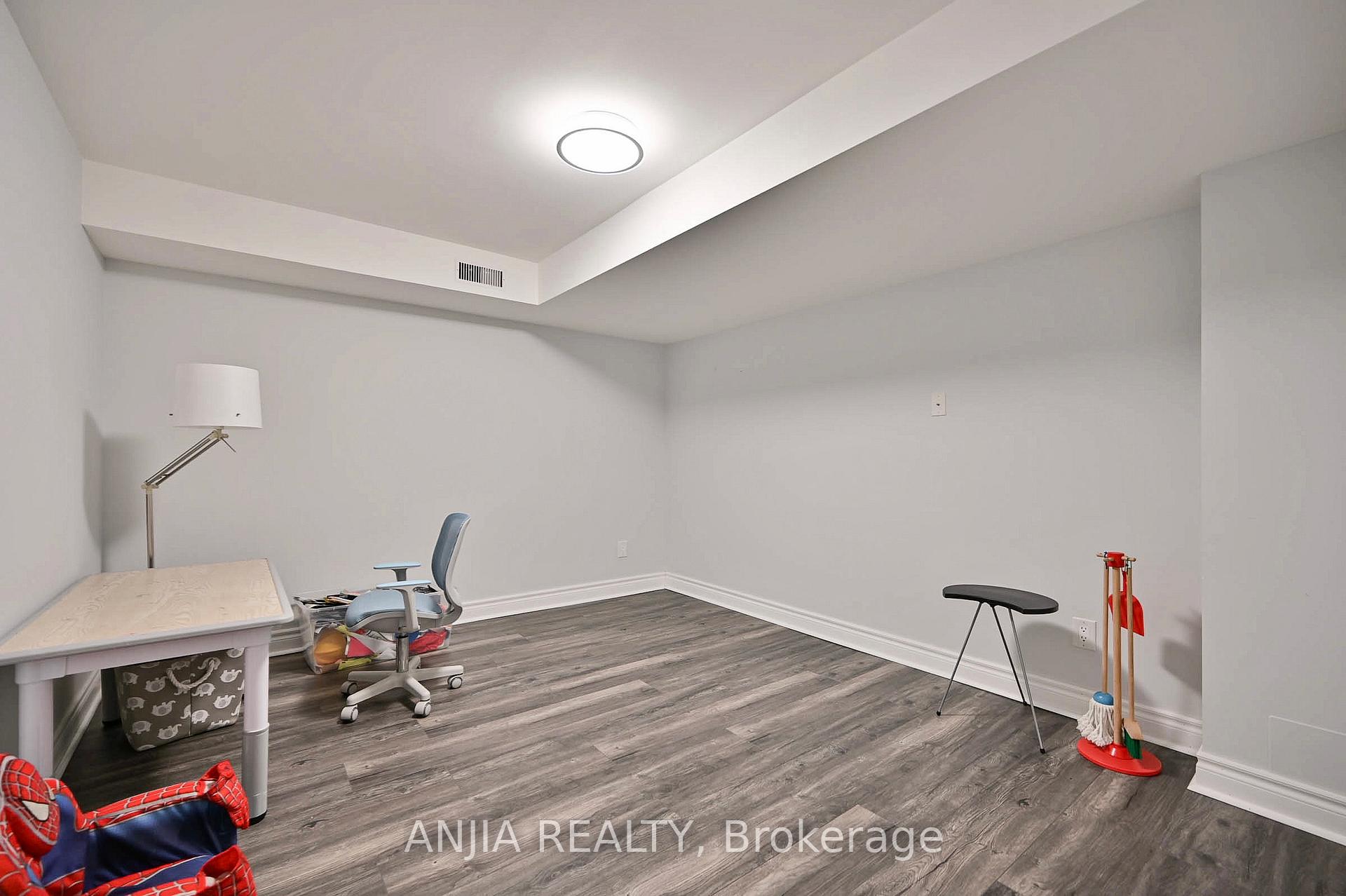 Photo 40 of 73 Shady Oaks Avenue, Markham, Cornell — HOMEH