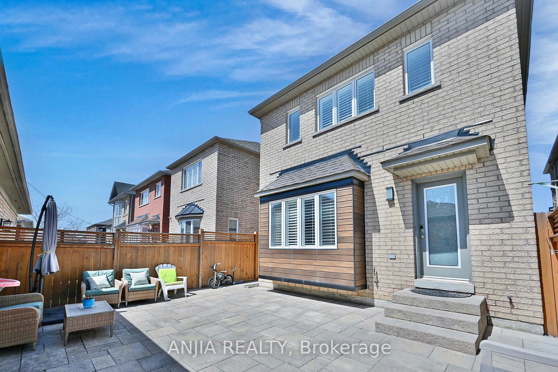 Photo 44 of 73 Shady Oaks Avenue, Markham, Cornell — HOMEH