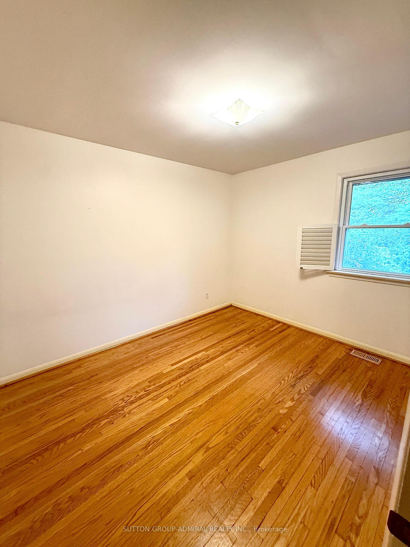 Photo 16 of 151 Highland Park Boulevard, Markham, Grandview — HOMEH