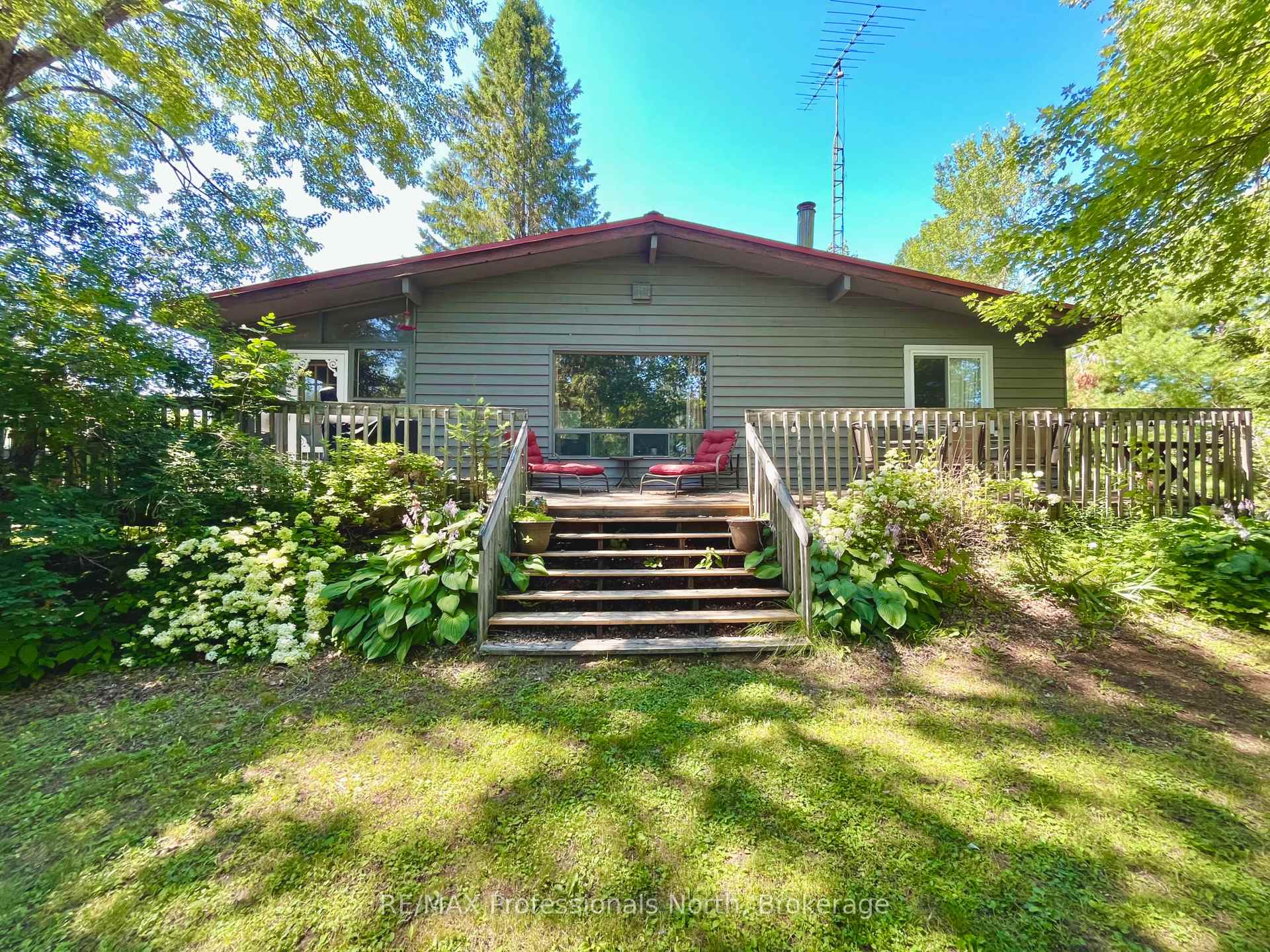 Front of 1093 Tiffany Lane