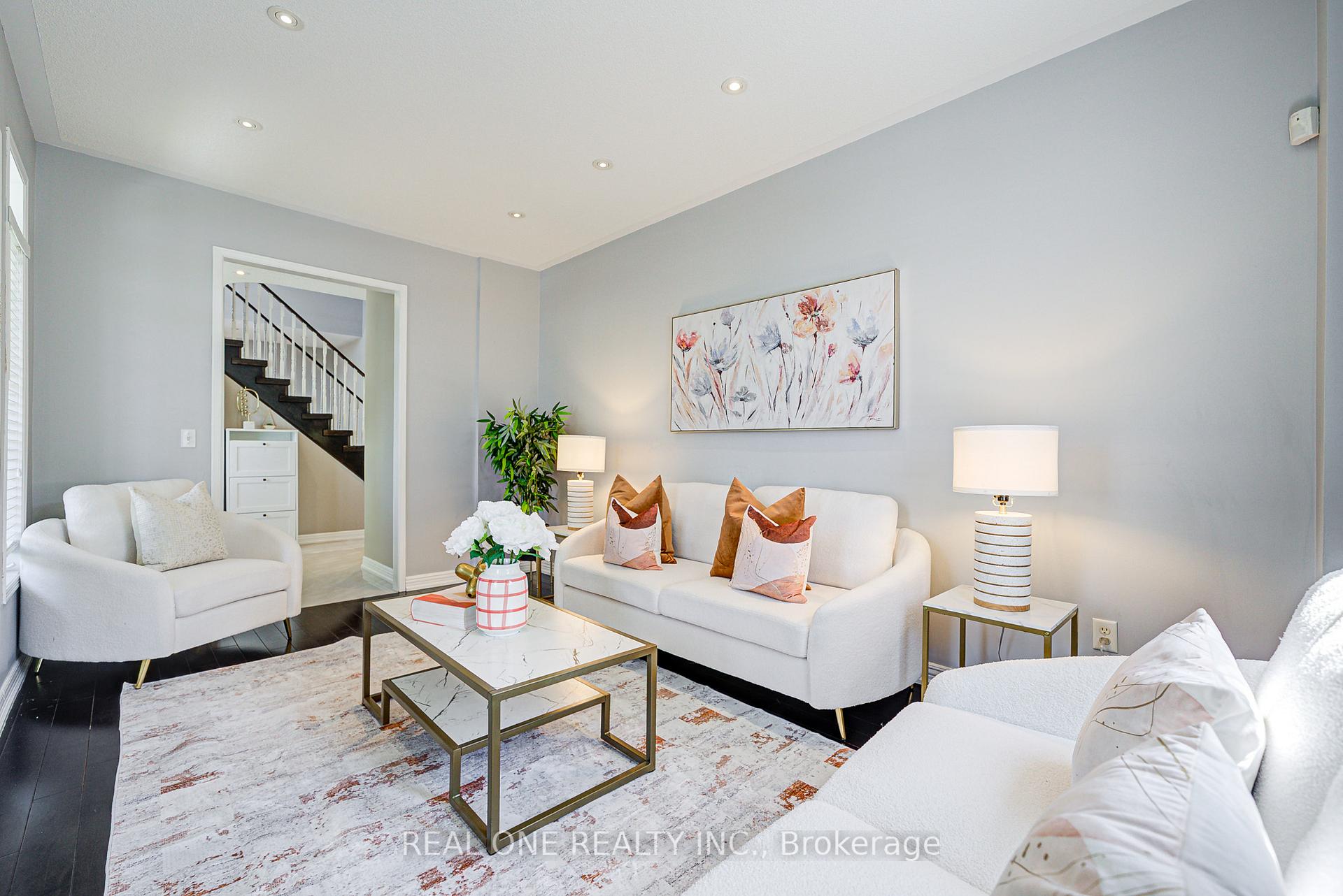 Photo 5 of 35 Ridgecrest Road, Markham, Berczy — HOMEH