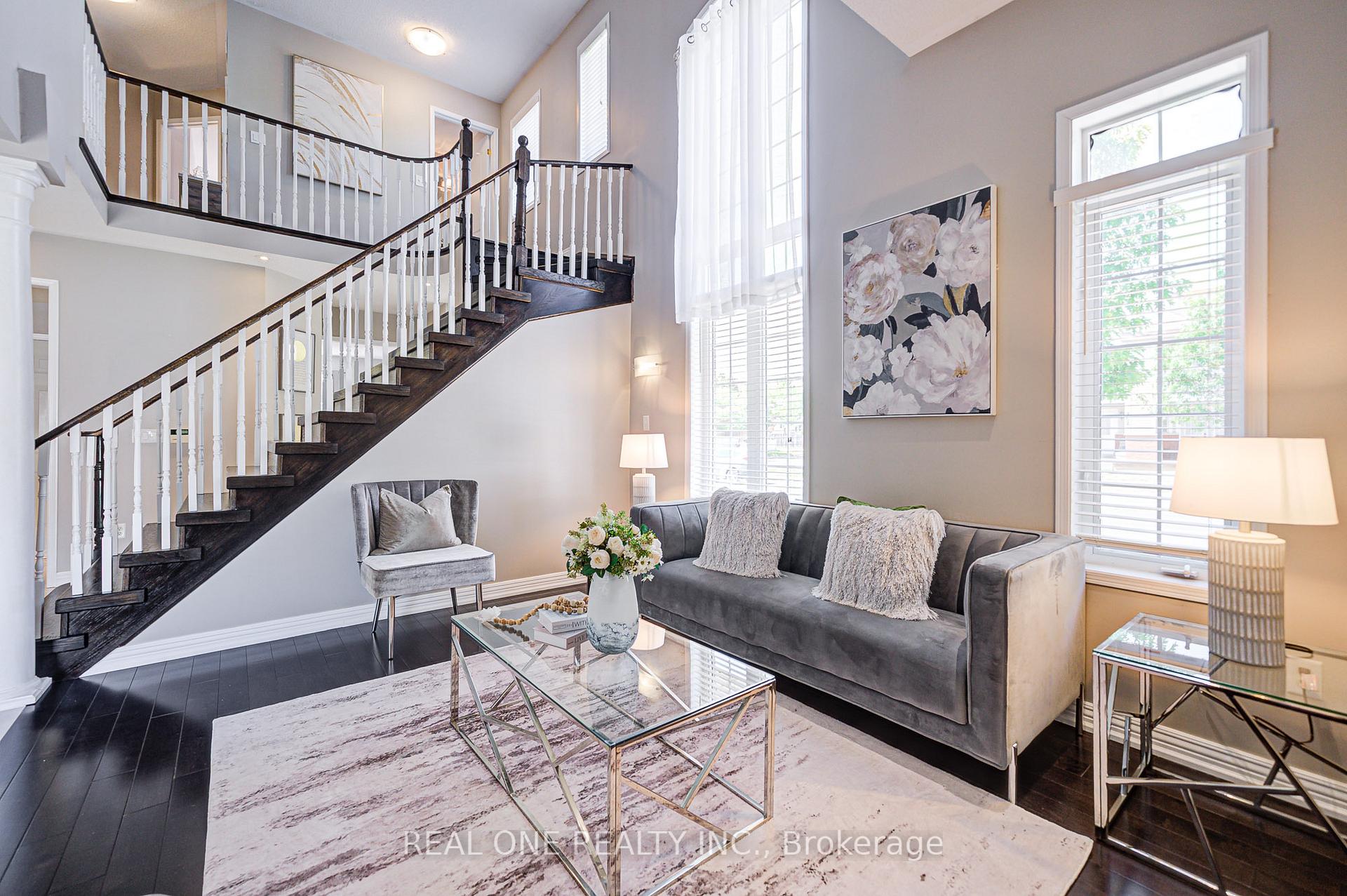Photo 10 of 35 Ridgecrest Road, Markham, Berczy — HOMEH