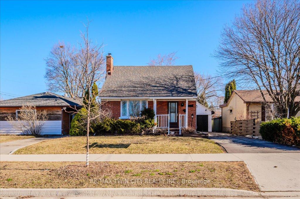 Front of 478 Greenfield Avenue