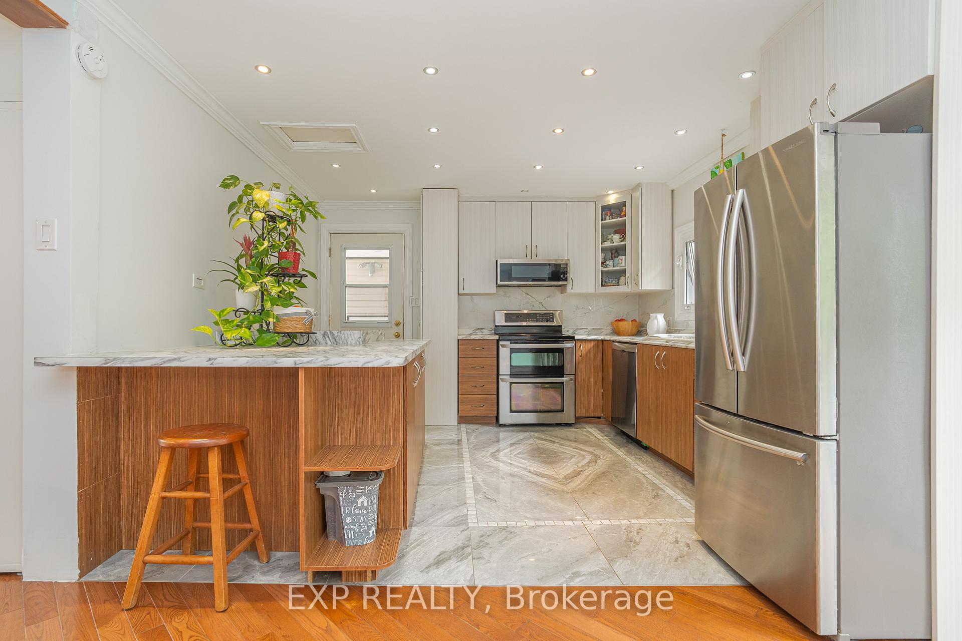 Photo 9 of 1807 Second Line Road, Ottawa, Kanata - Kanata (North West) — HOMEH