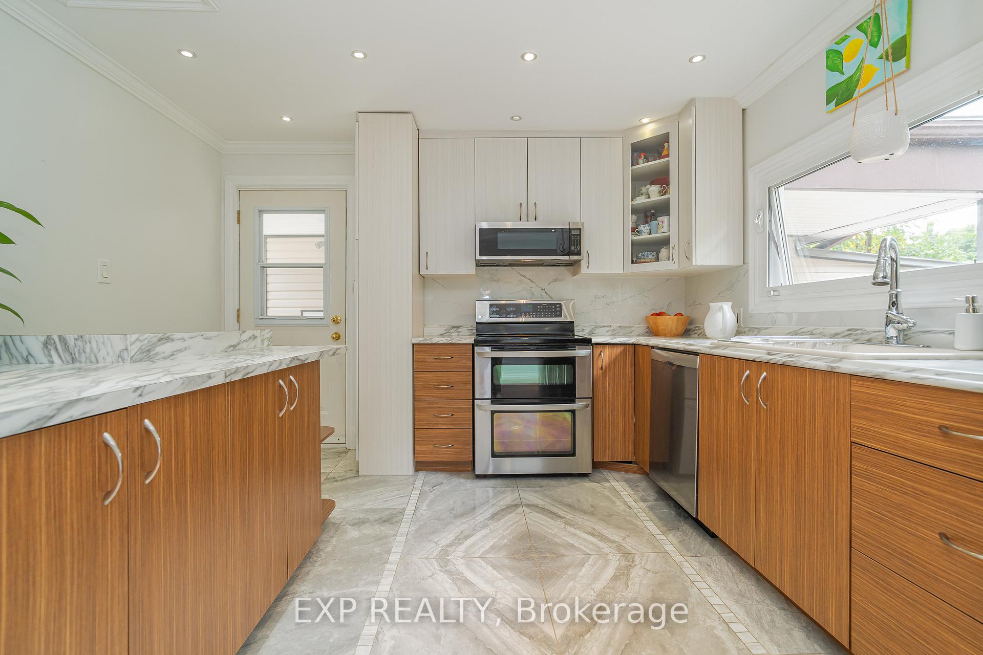 Photo 11 of 1807 Second Line Road, Ottawa, Kanata - Kanata (North West) — HOMEH