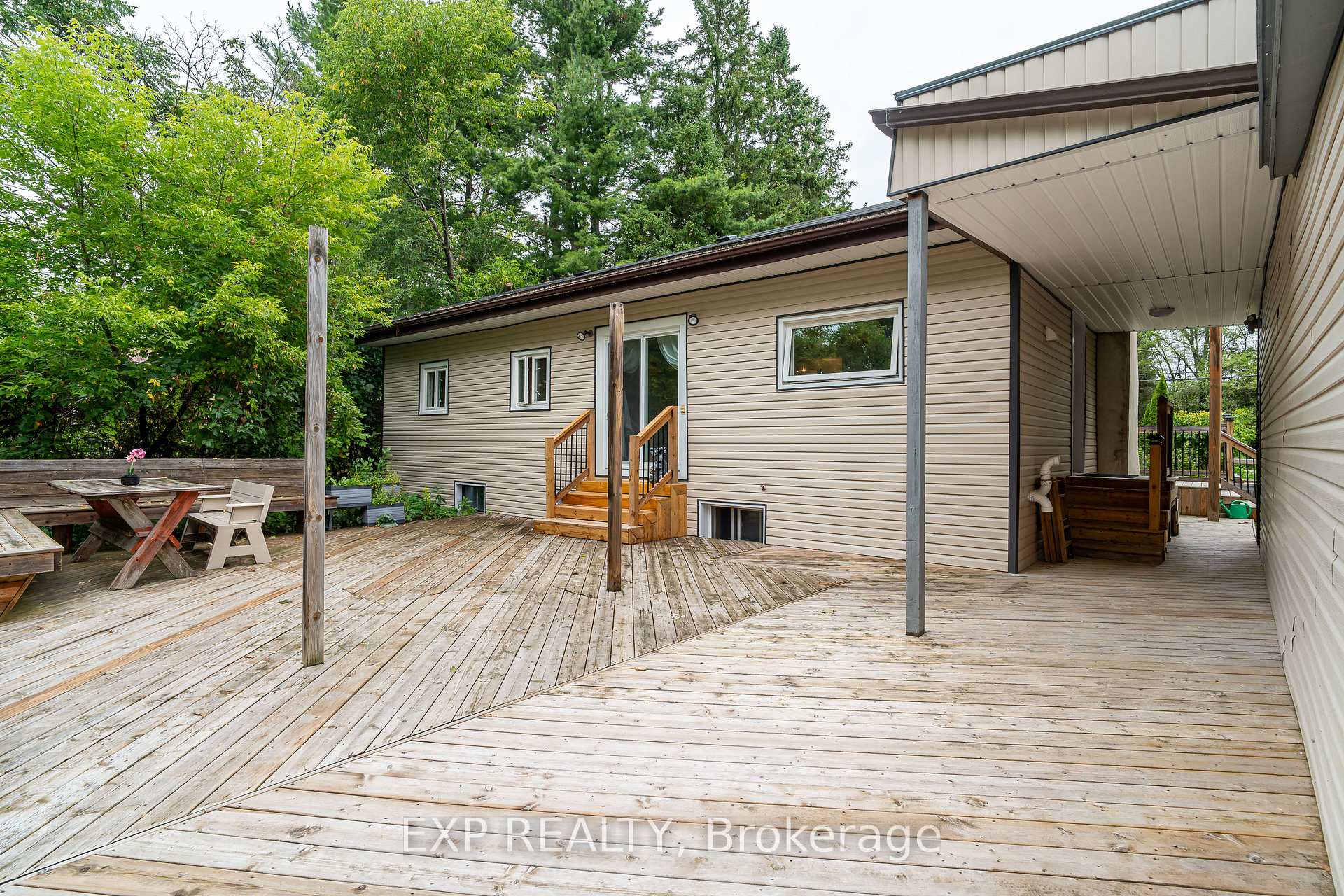 Photo 28 of 1807 Second Line Road, Ottawa, Kanata - Kanata (North West) — HOMEH