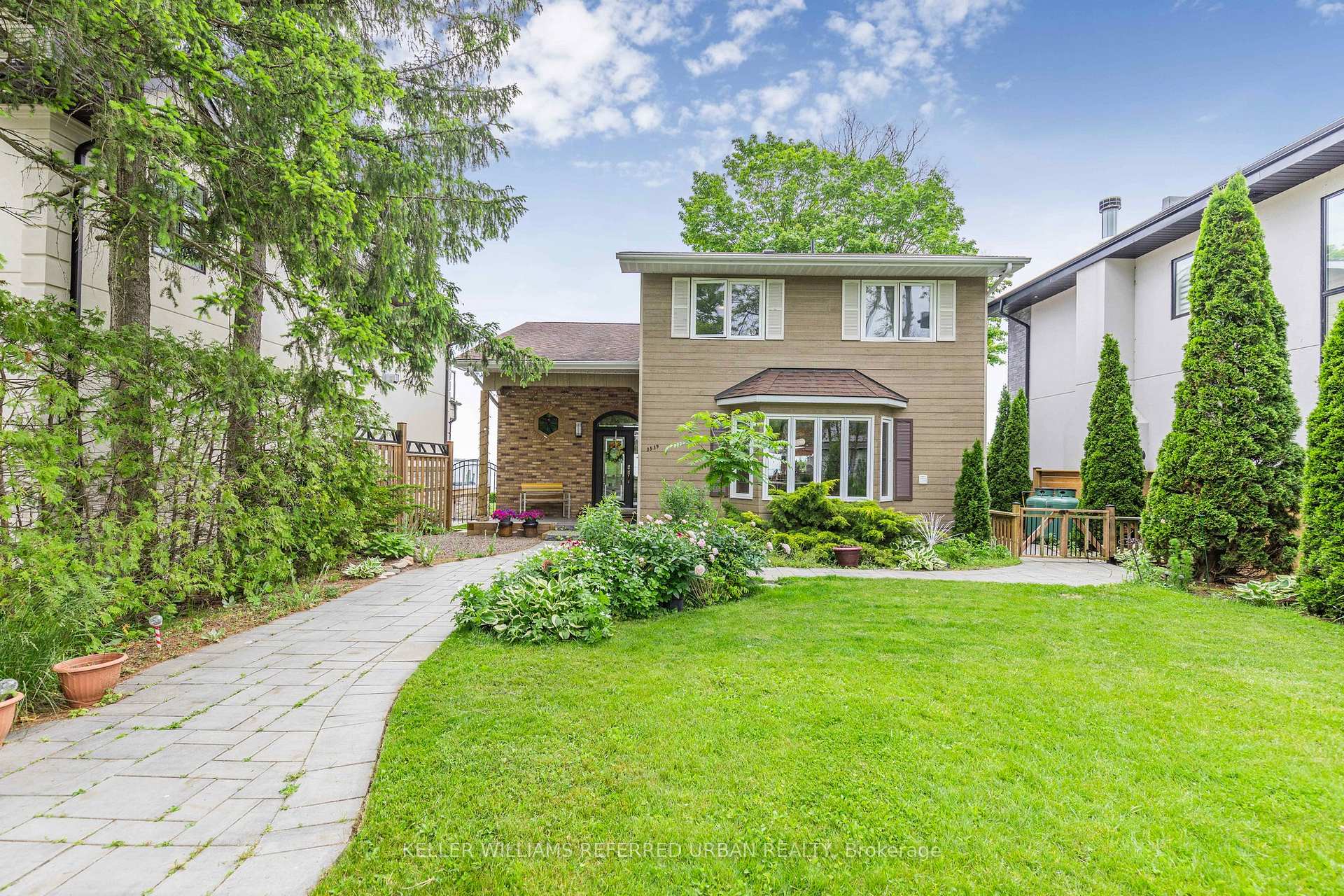 Photo 2 of 3539 Crescent Harbour Road, Innisfil, Rural Innisfil — HOMEH