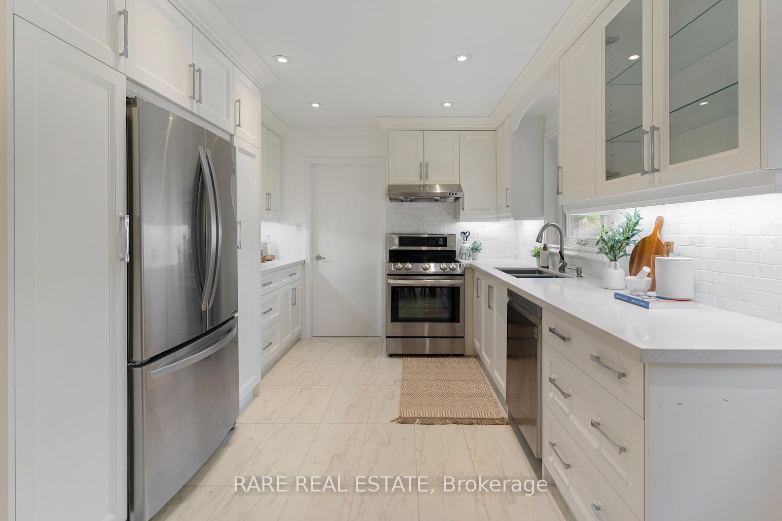 Photo 9 of 97 Kings College Road, Markham, Aileen-Willowbrook — HOMEH