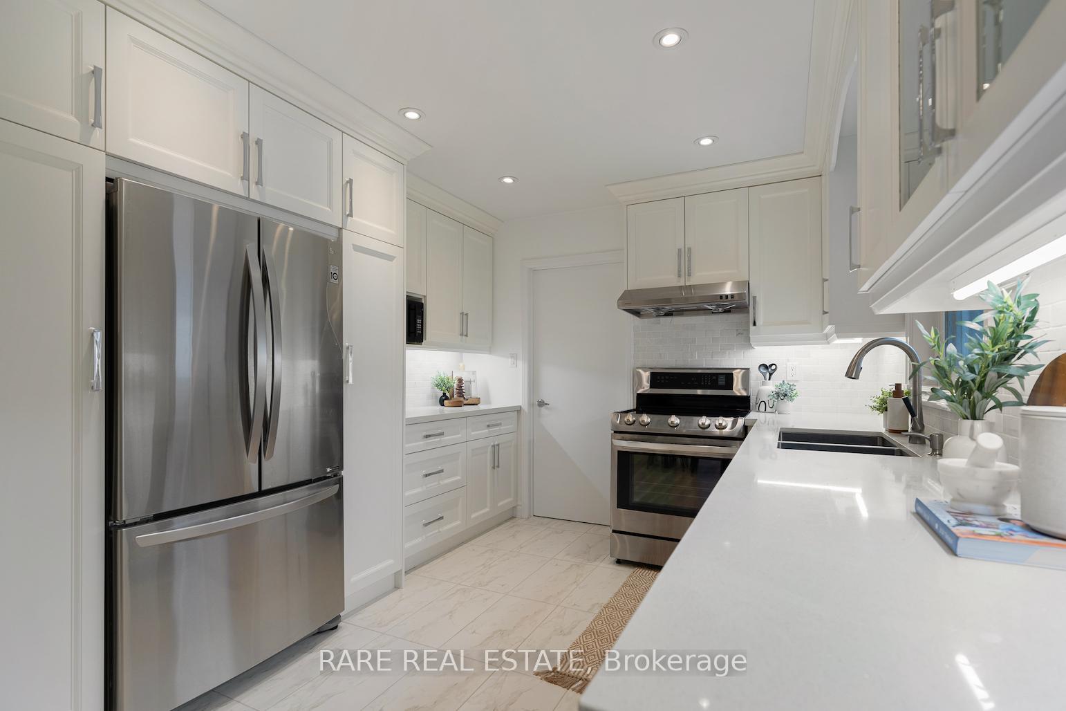 Photo 10 of 97 Kings College Road, Markham, Aileen-Willowbrook — HOMEH