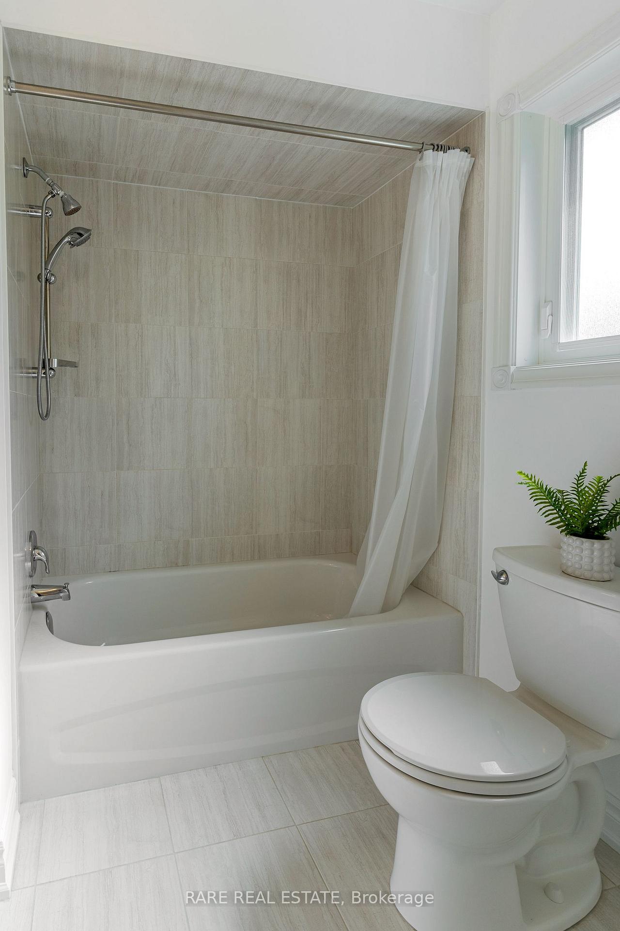 Photo 16 of 97 Kings College Road, Markham, Aileen-Willowbrook — HOMEH