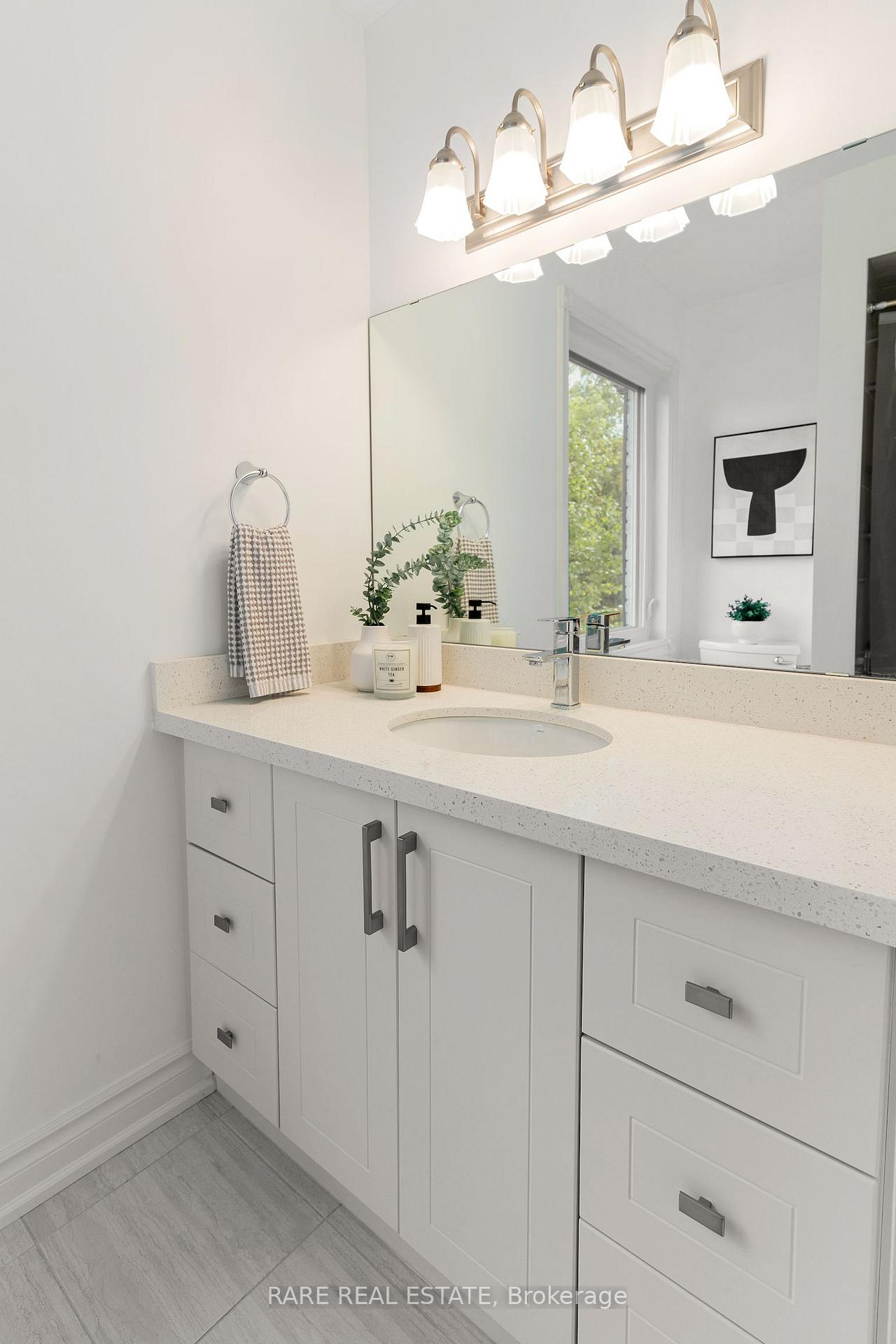 Photo 18 of 97 Kings College Road, Markham, Aileen-Willowbrook — HOMEH
