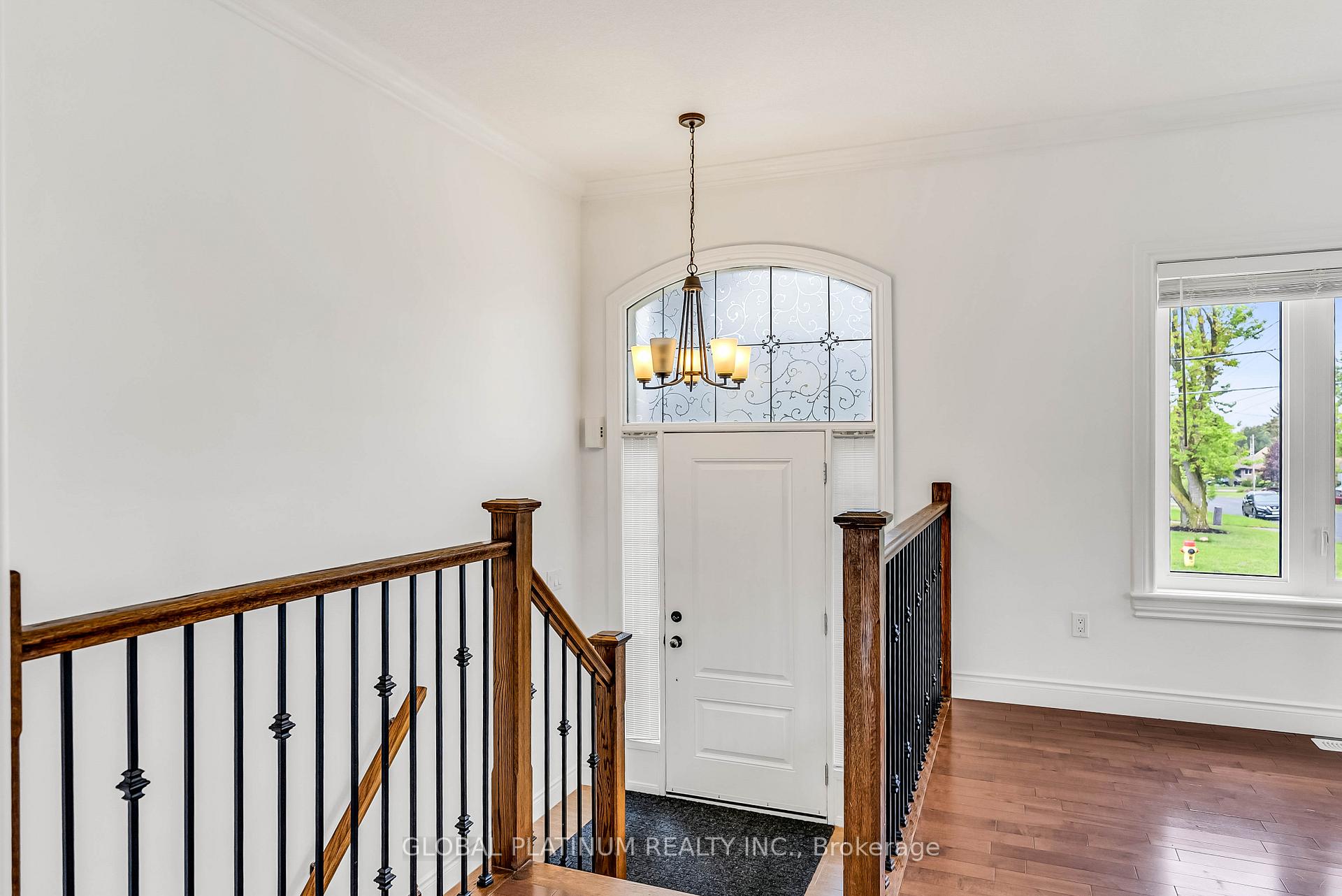 Photo 6 of 111 Schweitzer Street, Kitchener — HOMEH