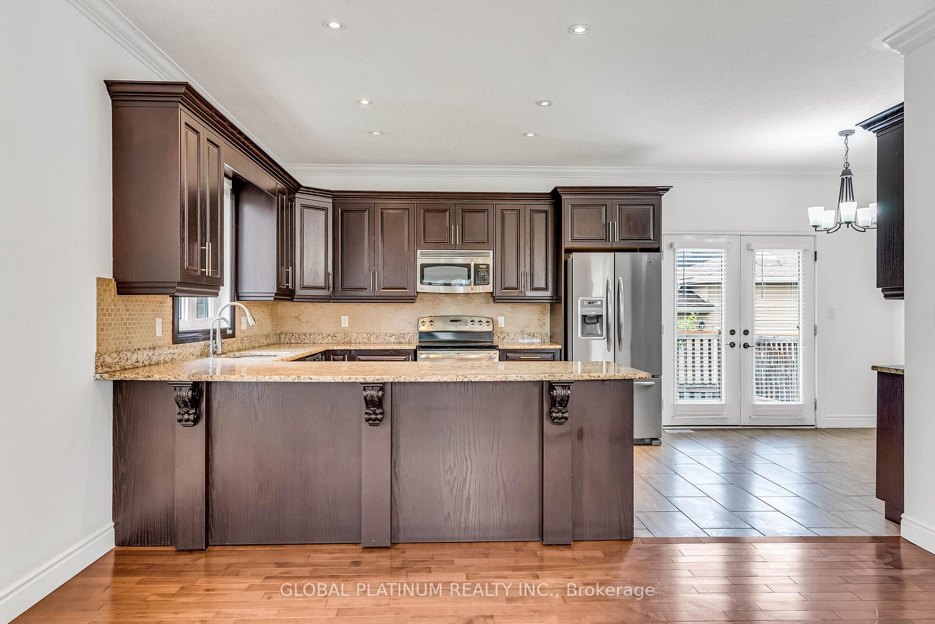 Photo 9 of 111 Schweitzer Street, Kitchener — HOMEH