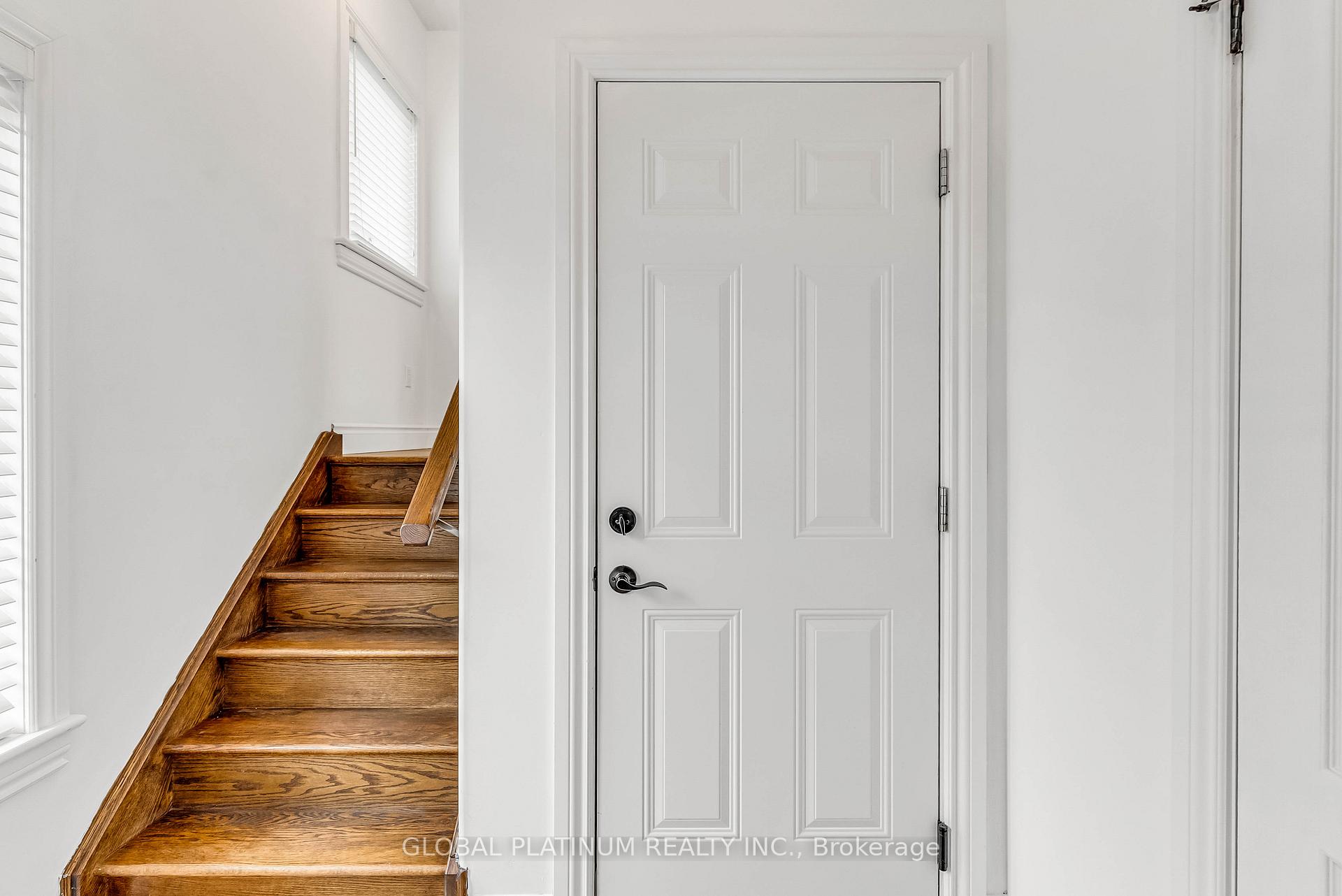 Photo 19 of 111 Schweitzer Street, Kitchener — HOMEH