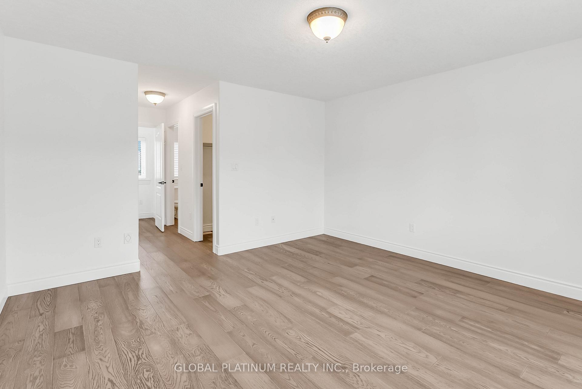 Photo 23 of 111 Schweitzer Street, Kitchener — HOMEH