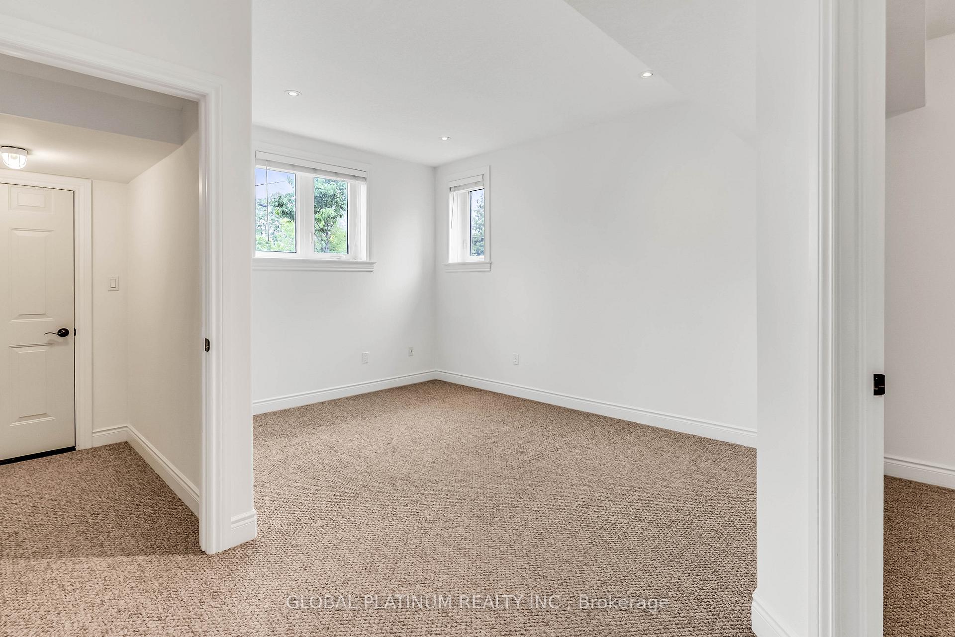 Photo 26 of 111 Schweitzer Street, Kitchener — HOMEH