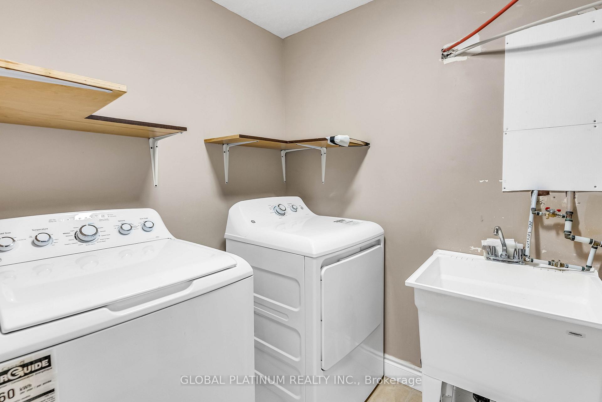 Photo 32 of 111 Schweitzer Street, Kitchener — HOMEH