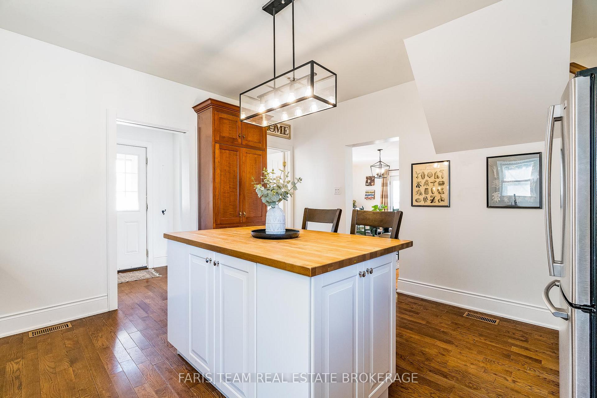 Photo 10 of 412 Manly Street, Midland — HOMEH