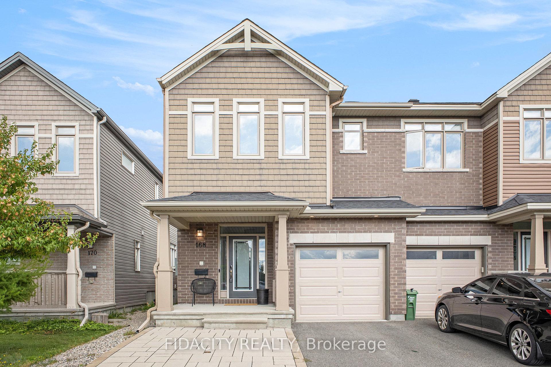 Front of 168 Overberg Way