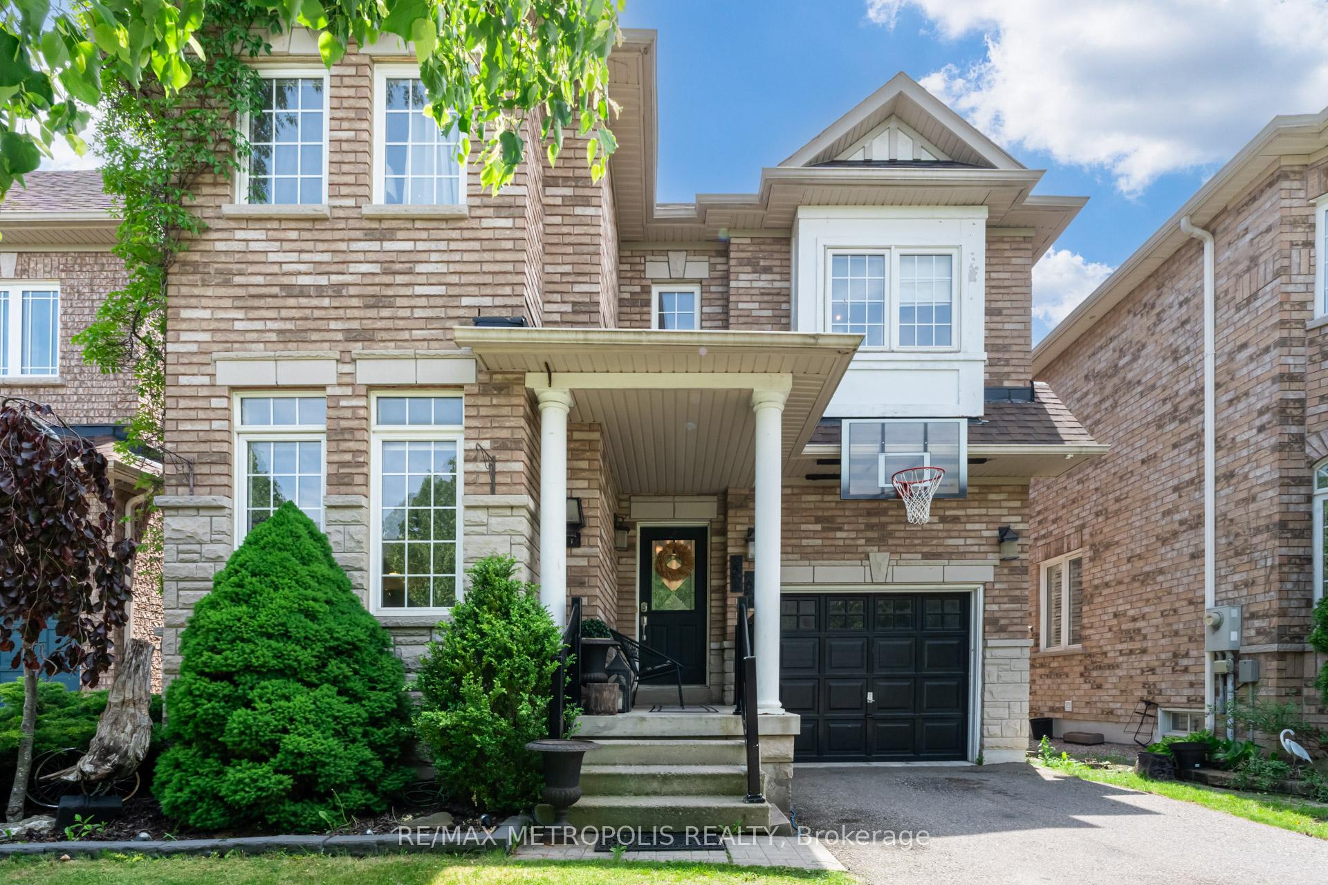 Photo 2 of 19 Miramar Drive, Markham, Greensborough — HOMEH