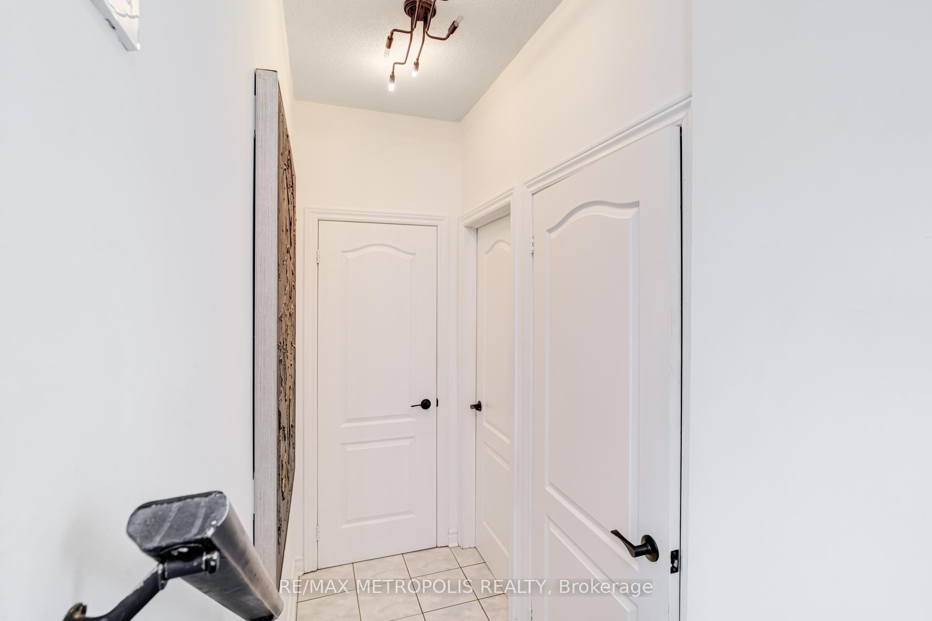 Photo 21 of 19 Miramar Drive, Markham, Greensborough — HOMEH
