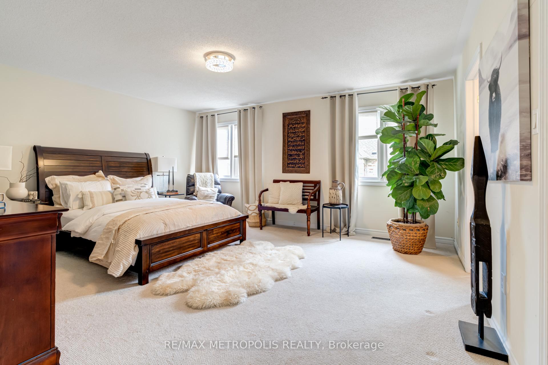 Photo 23 of 19 Miramar Drive, Markham, Greensborough — HOMEH