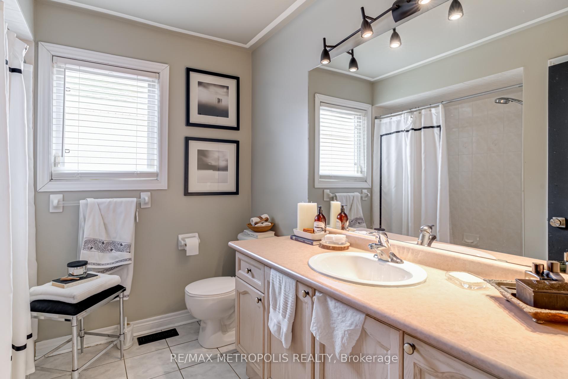 Photo 31 of 19 Miramar Drive, Markham, Greensborough — HOMEH