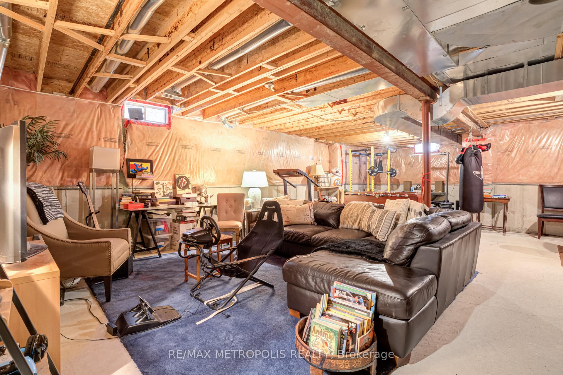 Photo 34 of 19 Miramar Drive, Markham, Greensborough — HOMEH