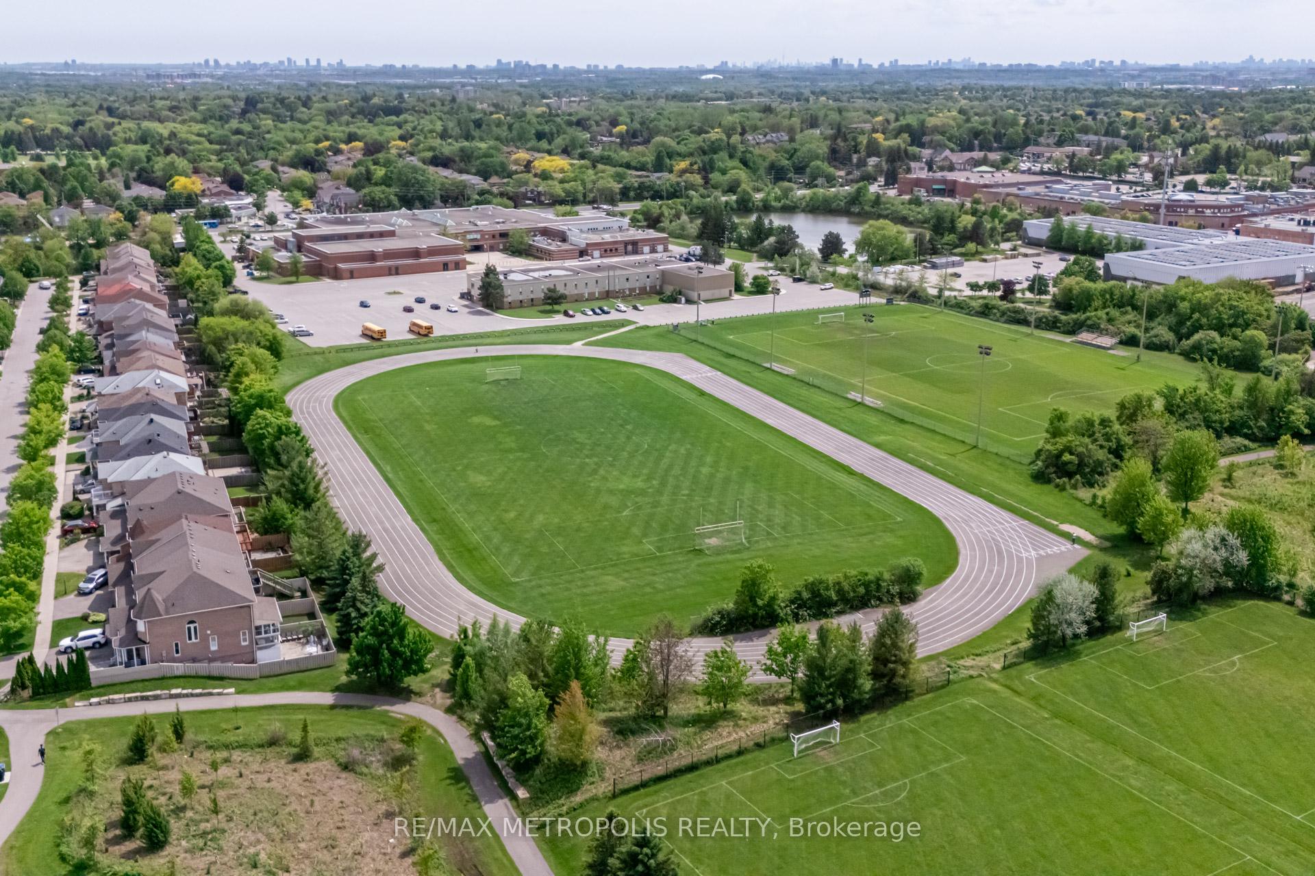 Photo 44 of 19 Miramar Drive, Markham, Greensborough — HOMEH
