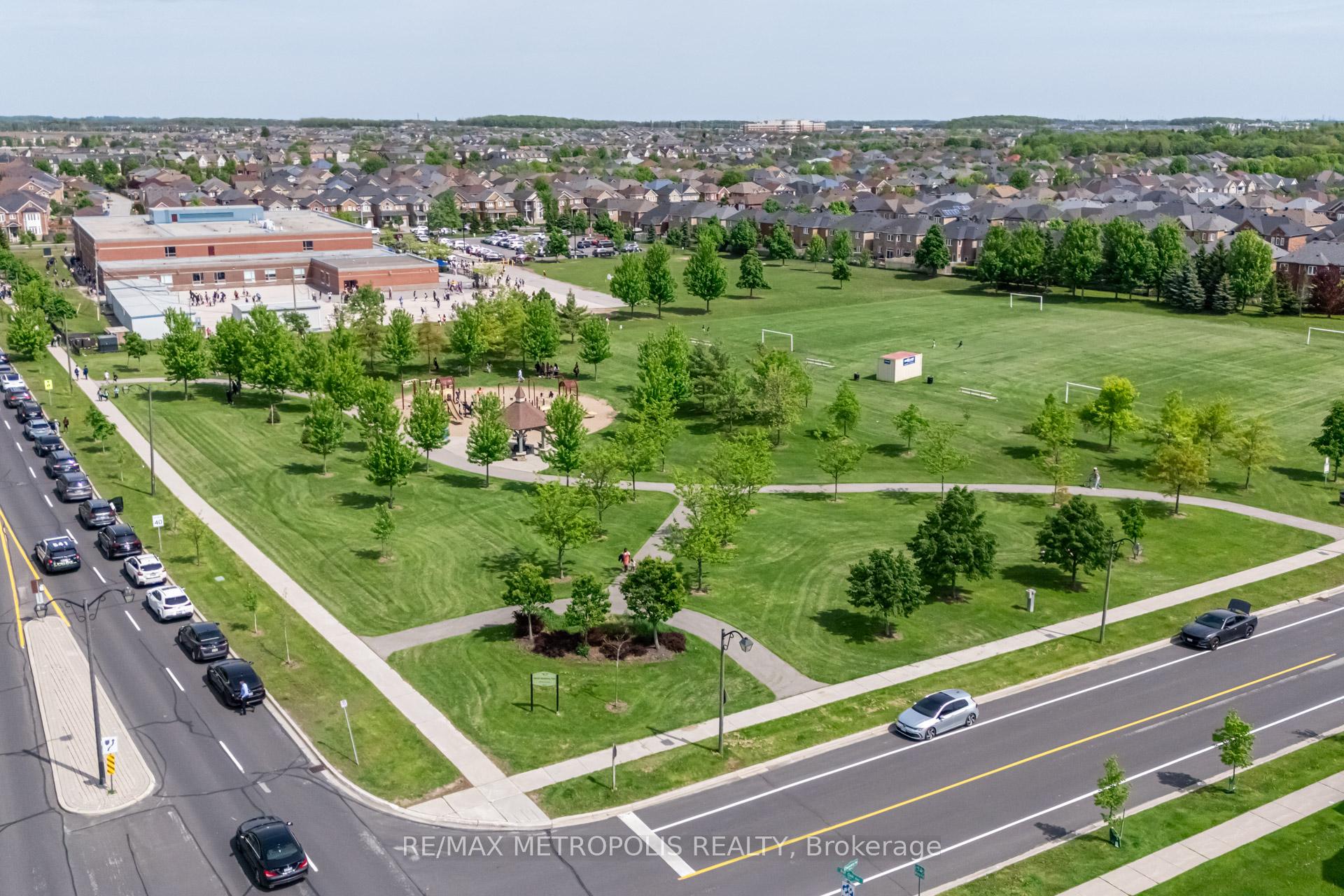Photo 46 of 19 Miramar Drive, Markham, Greensborough — HOMEH