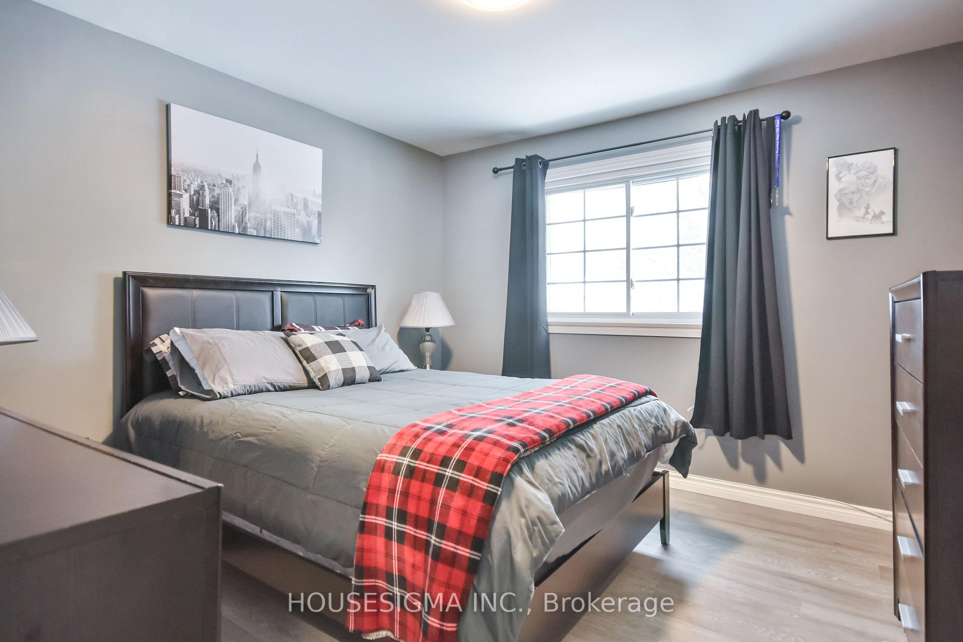 Photo 21 of 229 Sunset Crescent, Innisfil, Stroud — HOMEH