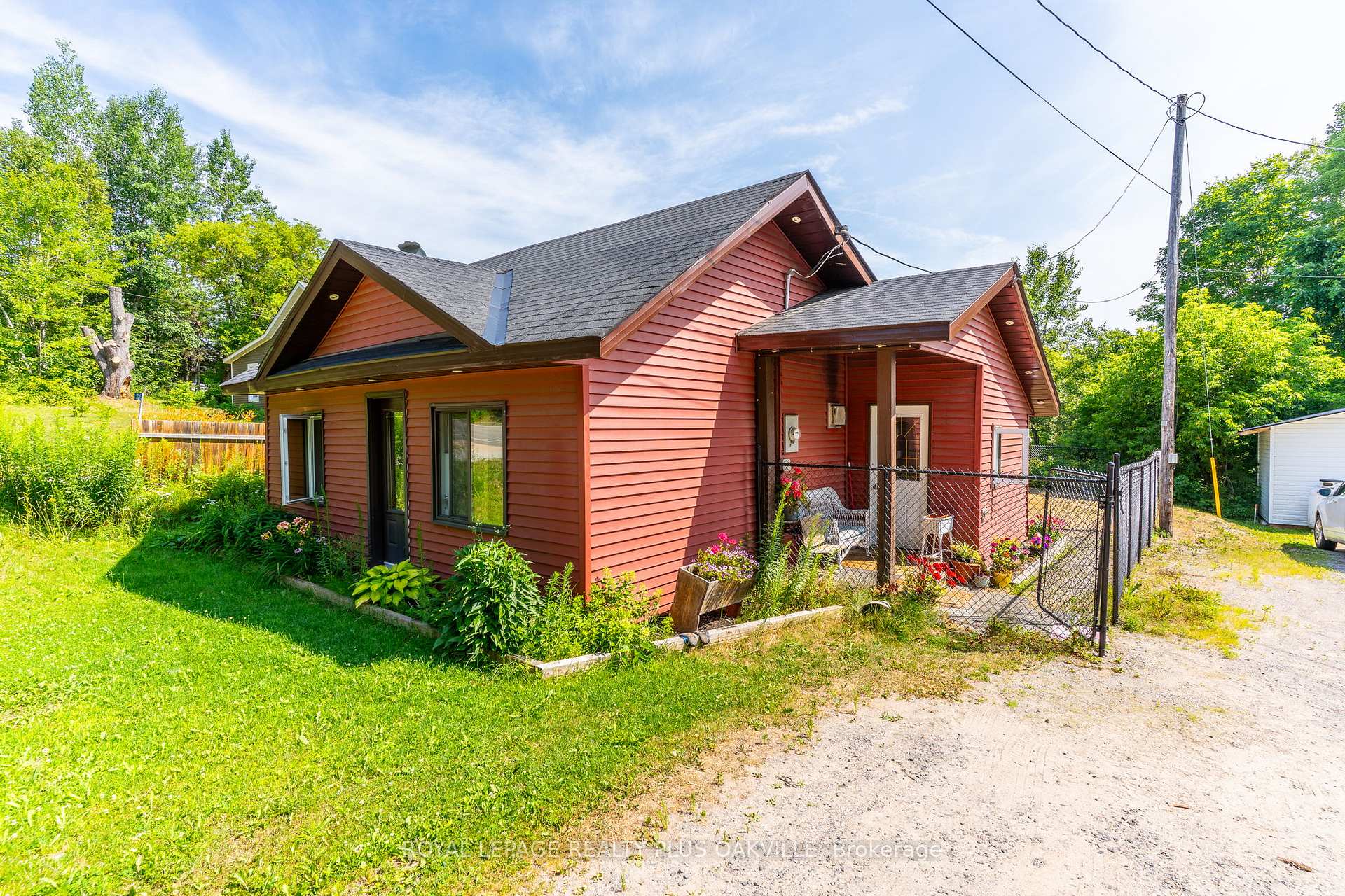 Photo 2 of 322 Bobcaygeon Road, Minden Hills, Minden — HOMEH