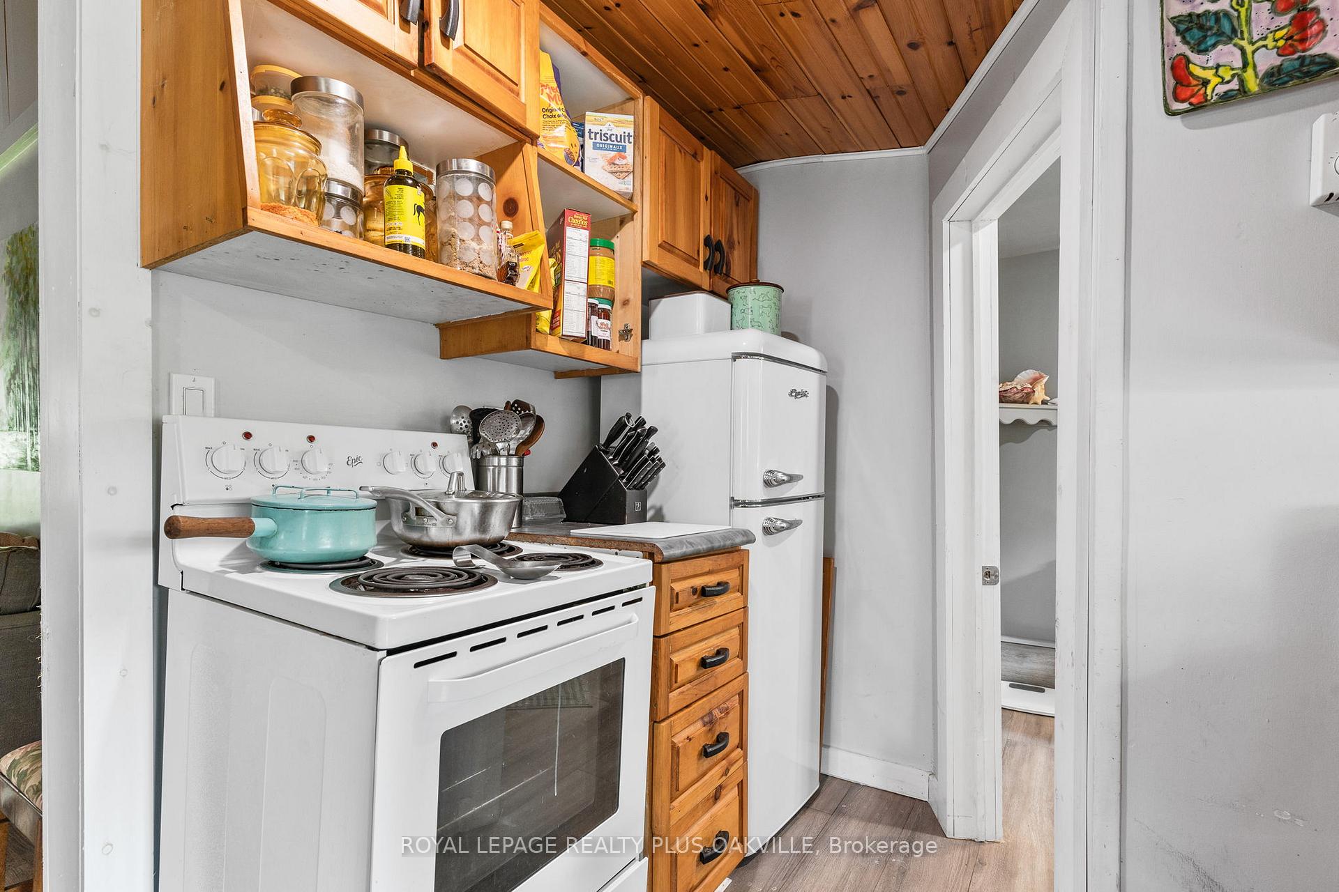Photo 9 of 322 Bobcaygeon Road, Minden Hills, Minden — HOMEH