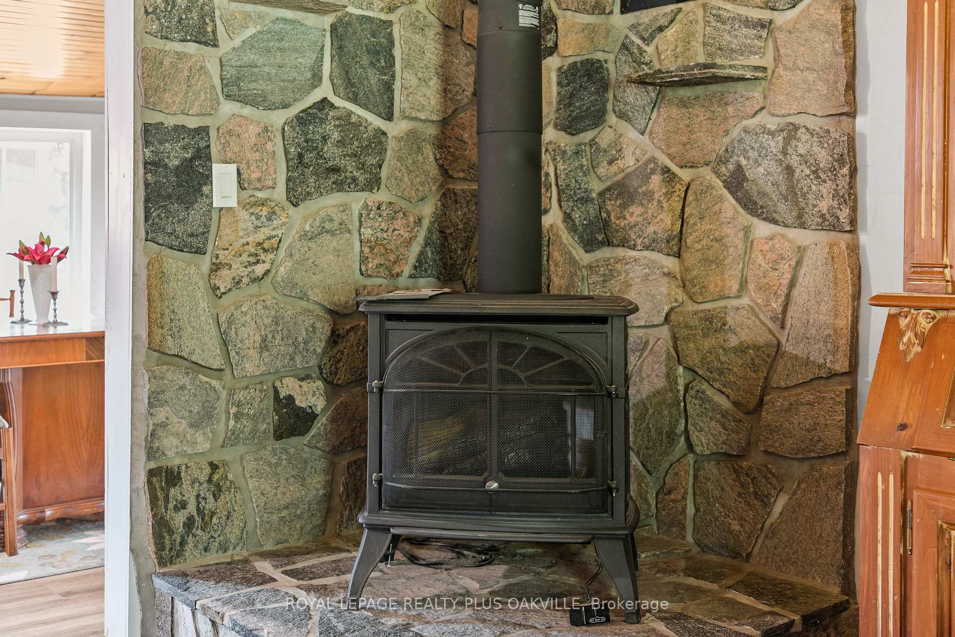Photo 14 of 322 Bobcaygeon Road, Minden Hills, Minden — HOMEH