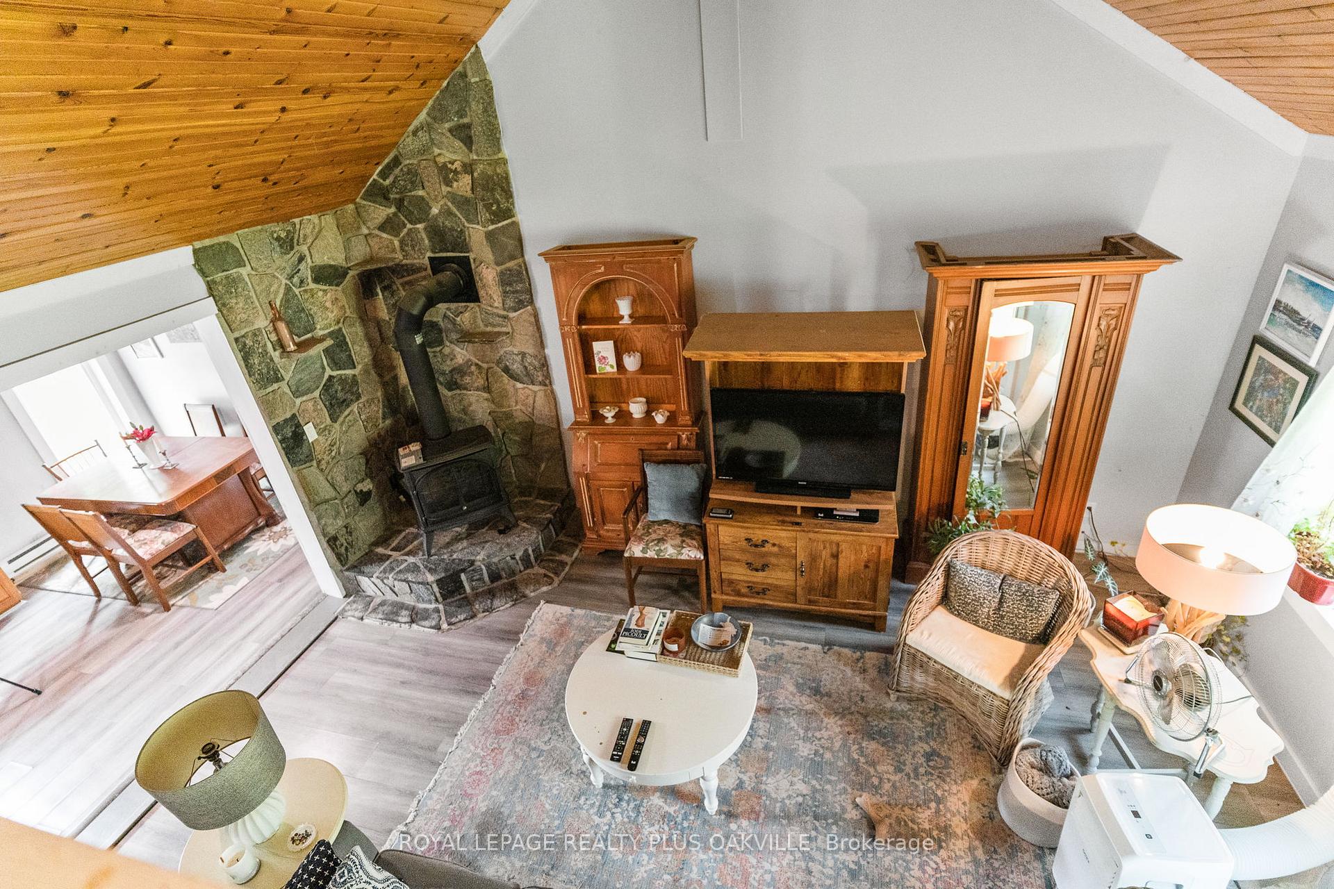 Photo 19 of 322 Bobcaygeon Road, Minden Hills, Minden — HOMEH