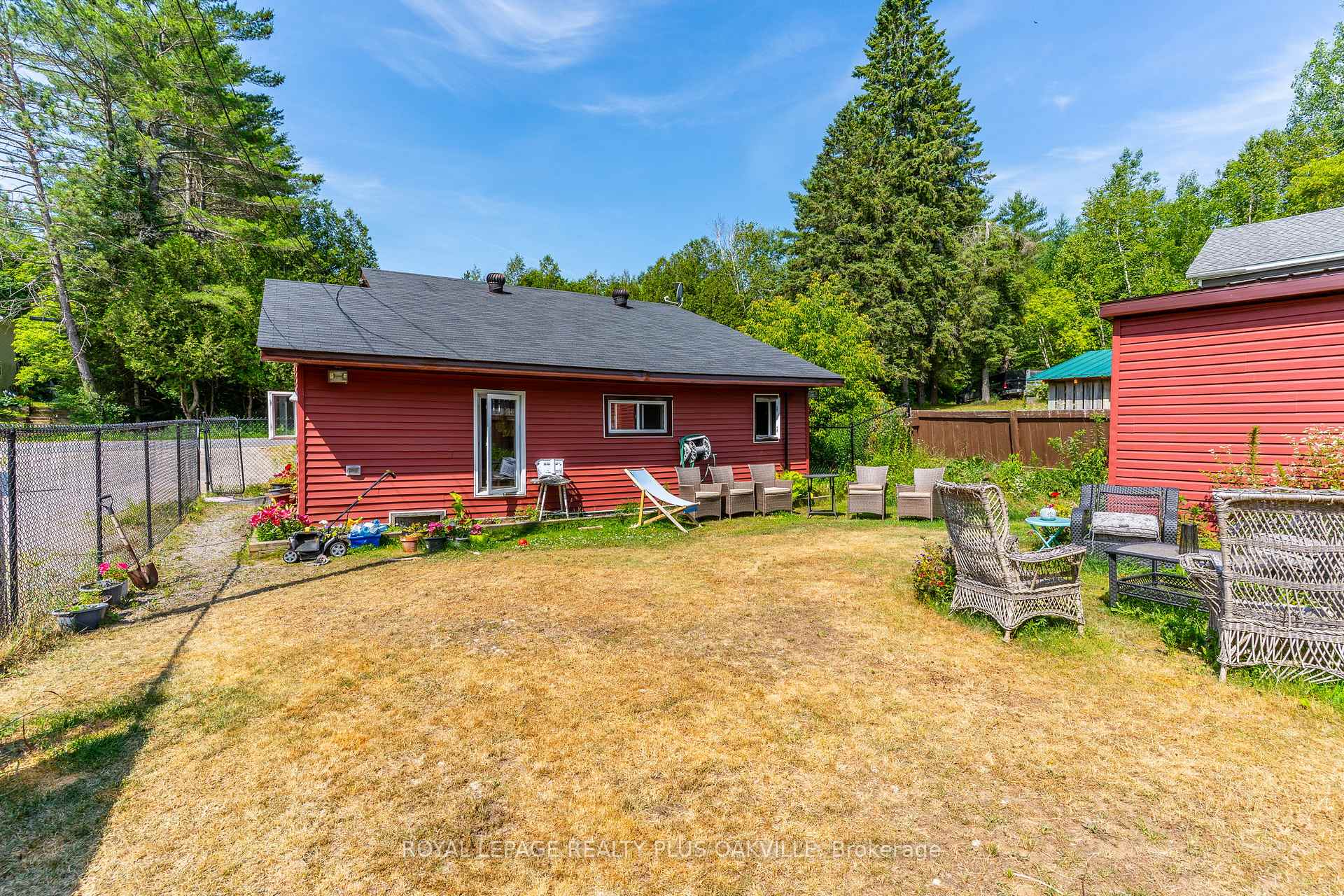 Photo 21 of 322 Bobcaygeon Road, Minden Hills, Minden — HOMEH