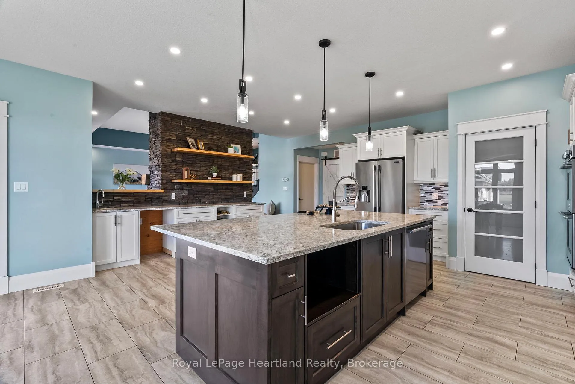 Photo 25 of 411 Jane Street, Minto — HOMEH
