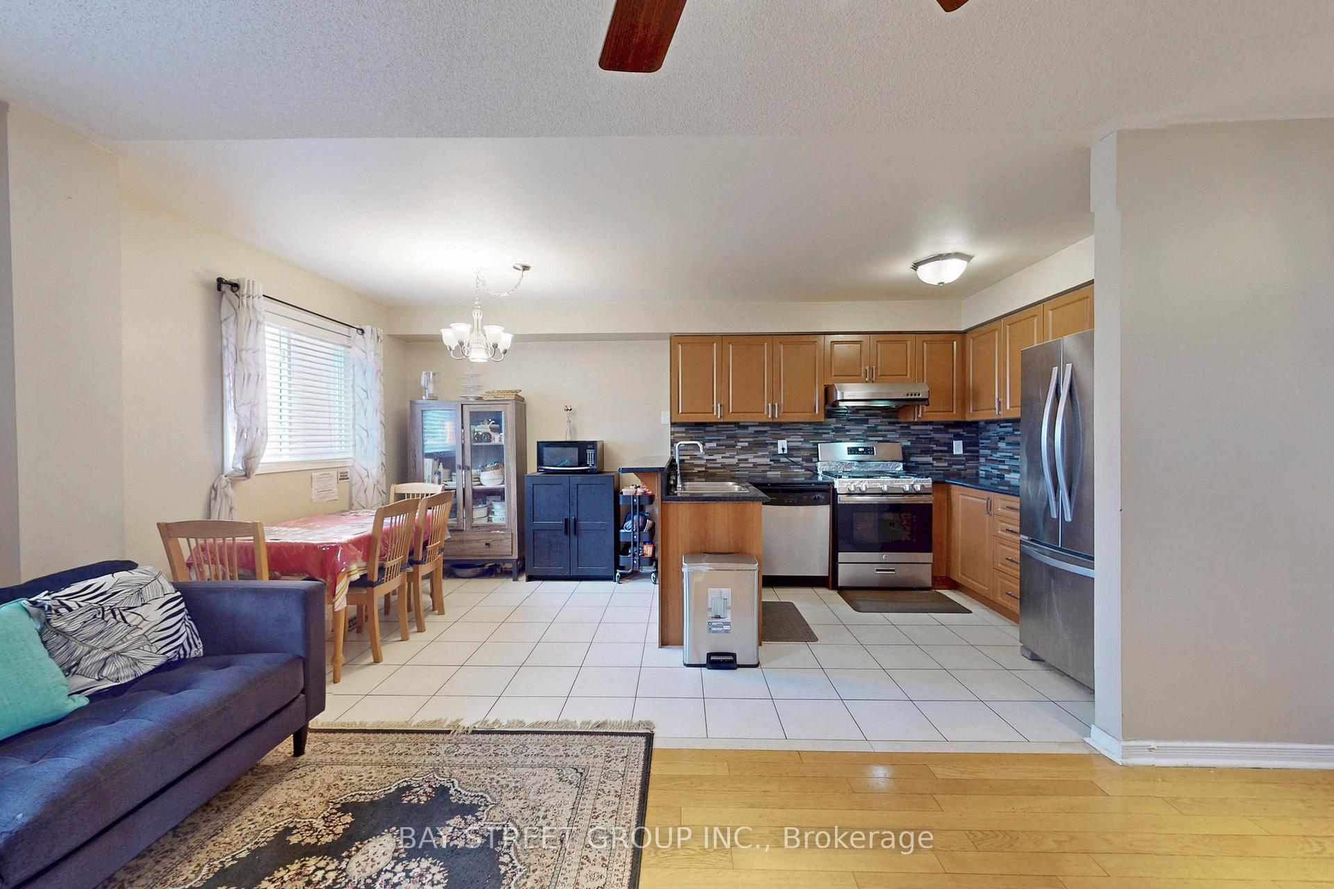 Photo 11 of 4 Red Sea Way W, Markham, Middlefield — HOMEH
