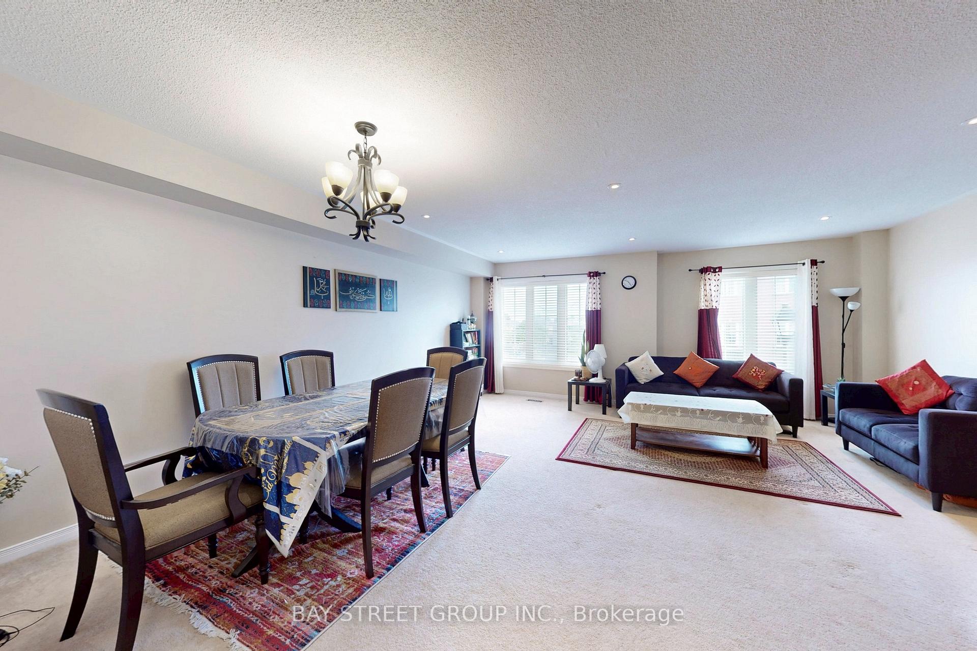 Photo 15 of 4 Red Sea Way W, Markham, Middlefield — HOMEH