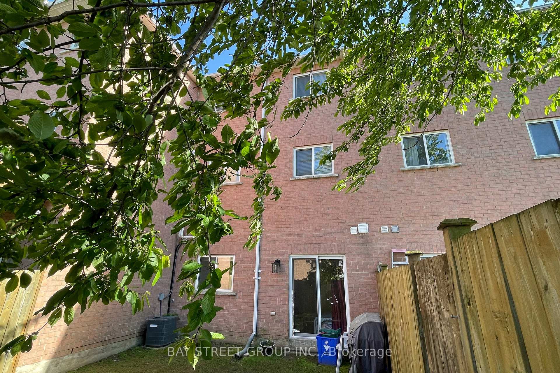 Photo 30 of 4 Red Sea Way W, Markham, Middlefield — HOMEH