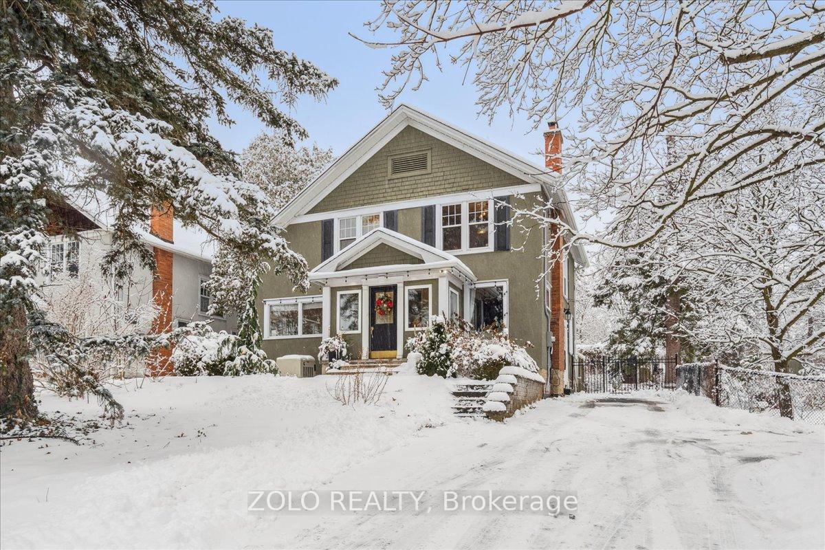 Front of 139 Campbell Avenue W