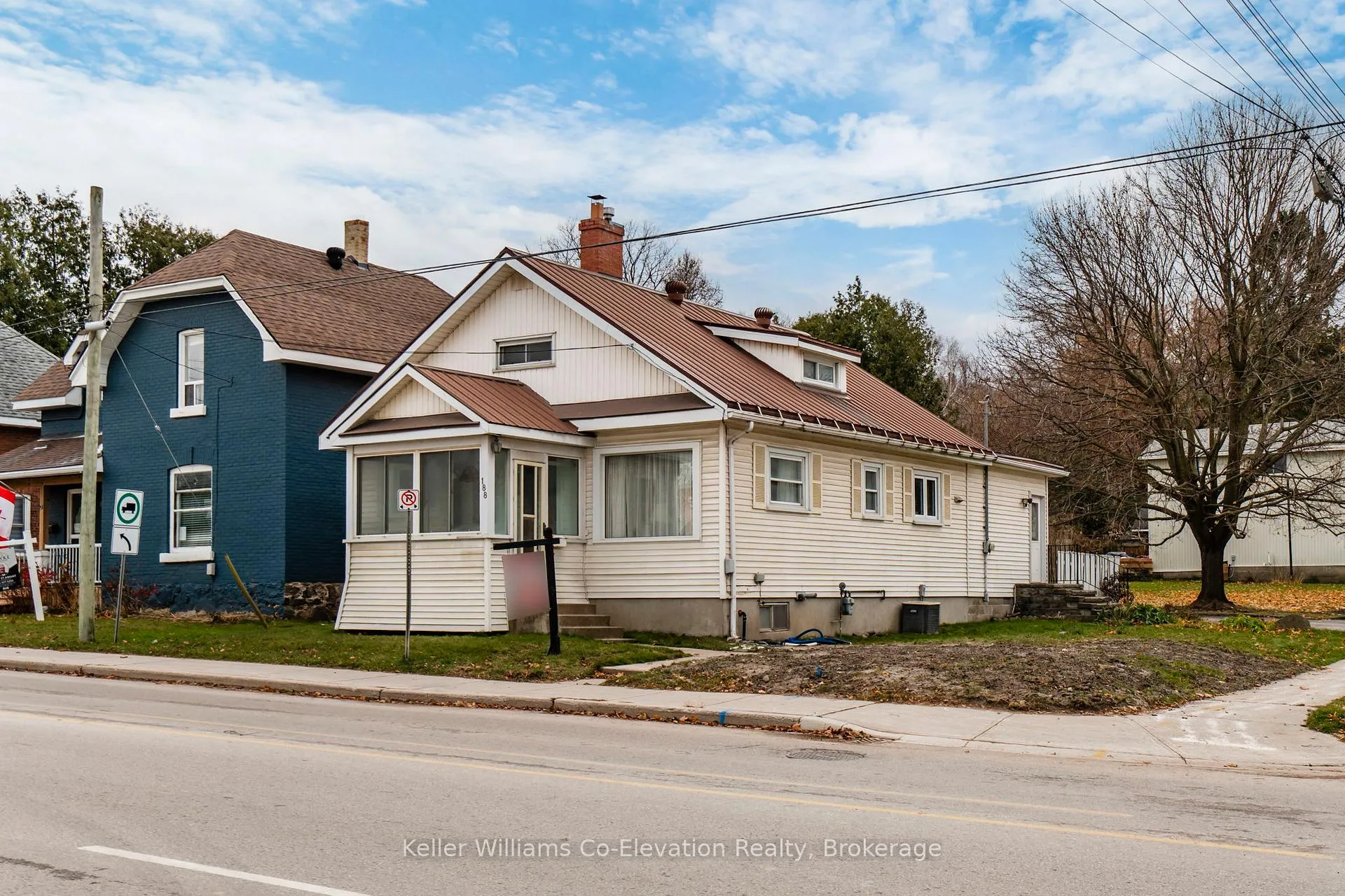 Photo 2 of 188 Fourth Street, Midland — HOMEH