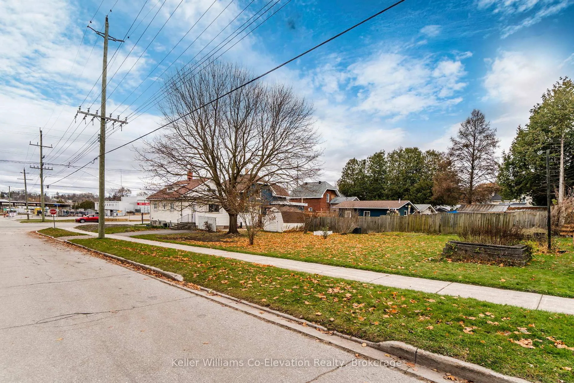 Photo 4 of 188 Fourth Street, Midland — HOMEH
