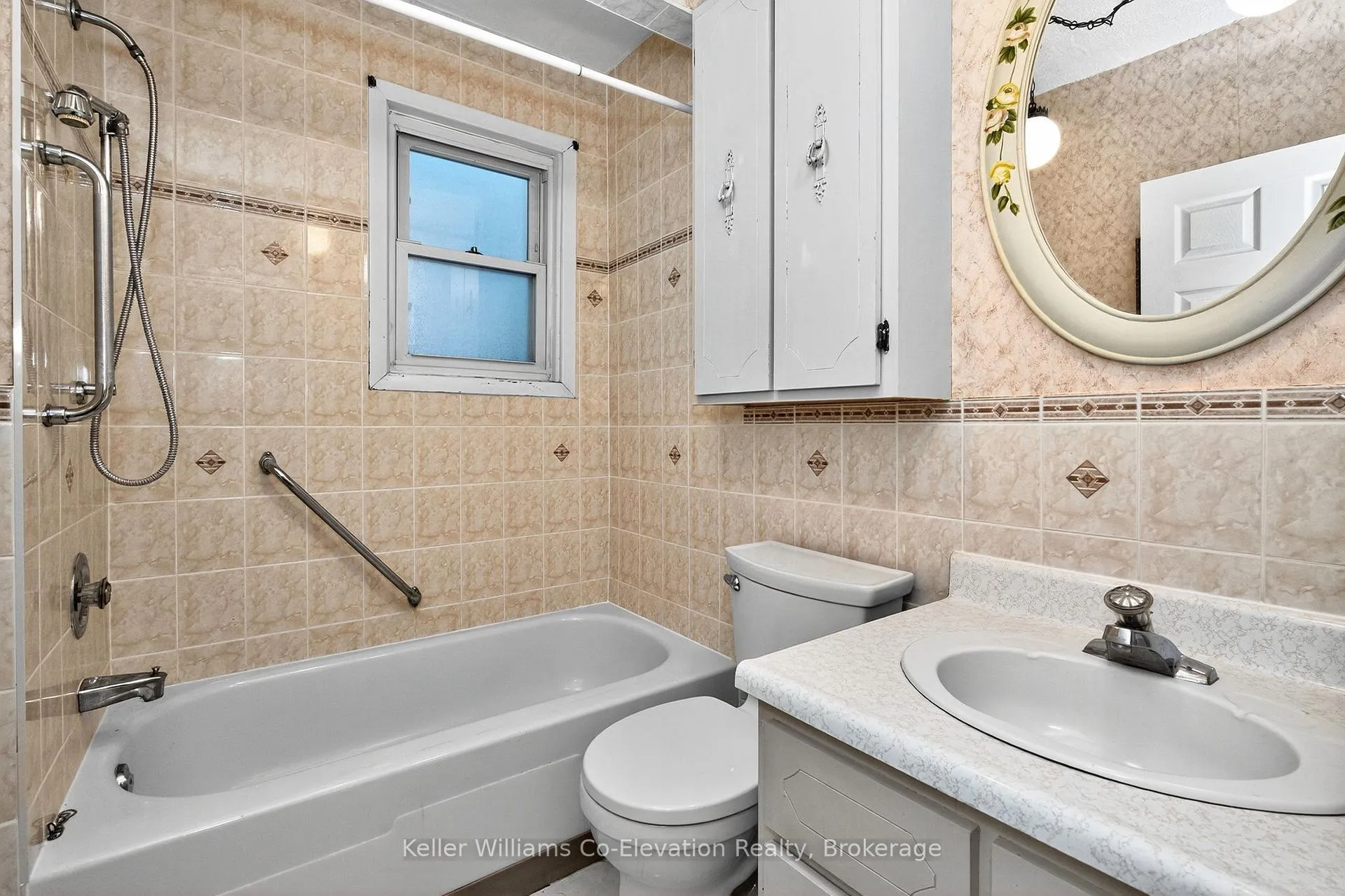 Photo 18 of 188 Fourth Street, Midland — HOMEH