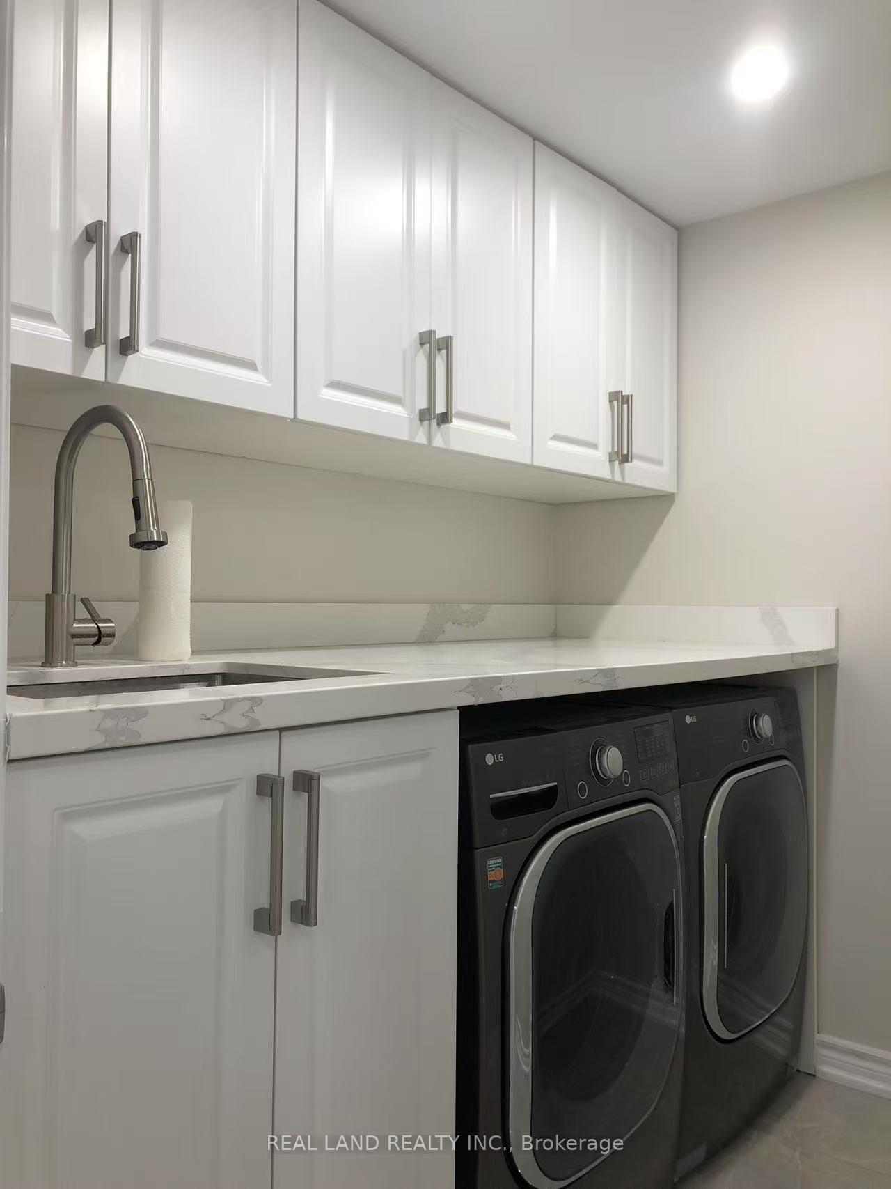Photo 33 of 147 Winston Castle Drive, Markham, Berczy — HOMEH