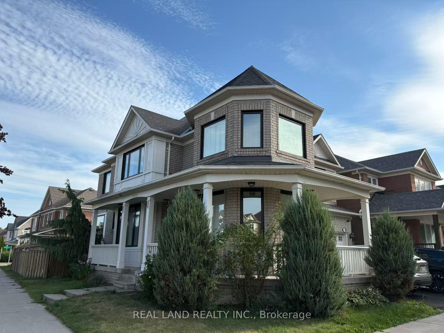 Photo 36 of 147 Winston Castle Drive, Markham, Berczy — HOMEH