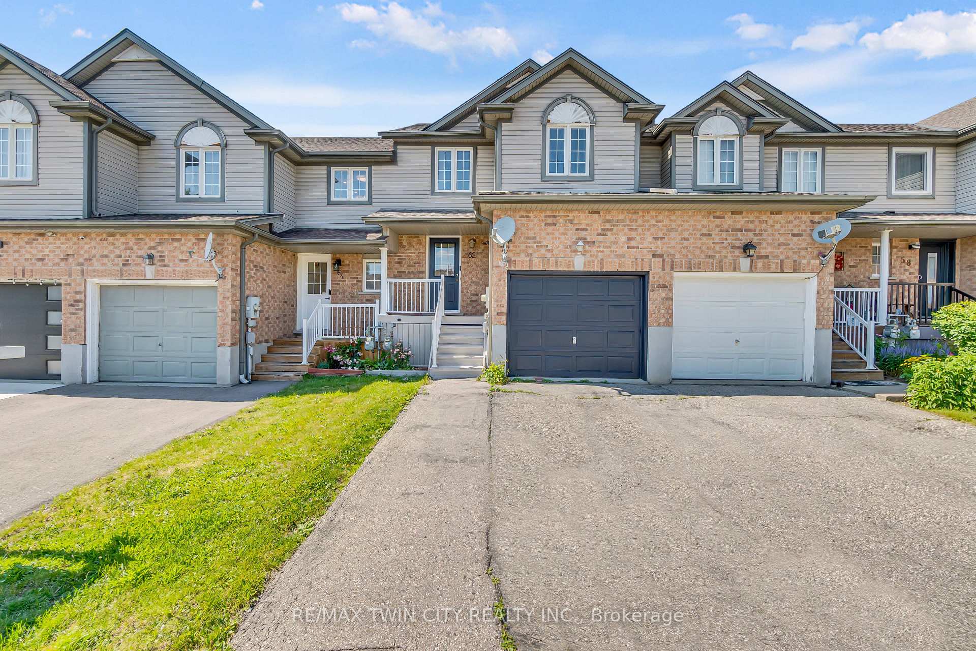 Front of 62 Foxglove Crescent