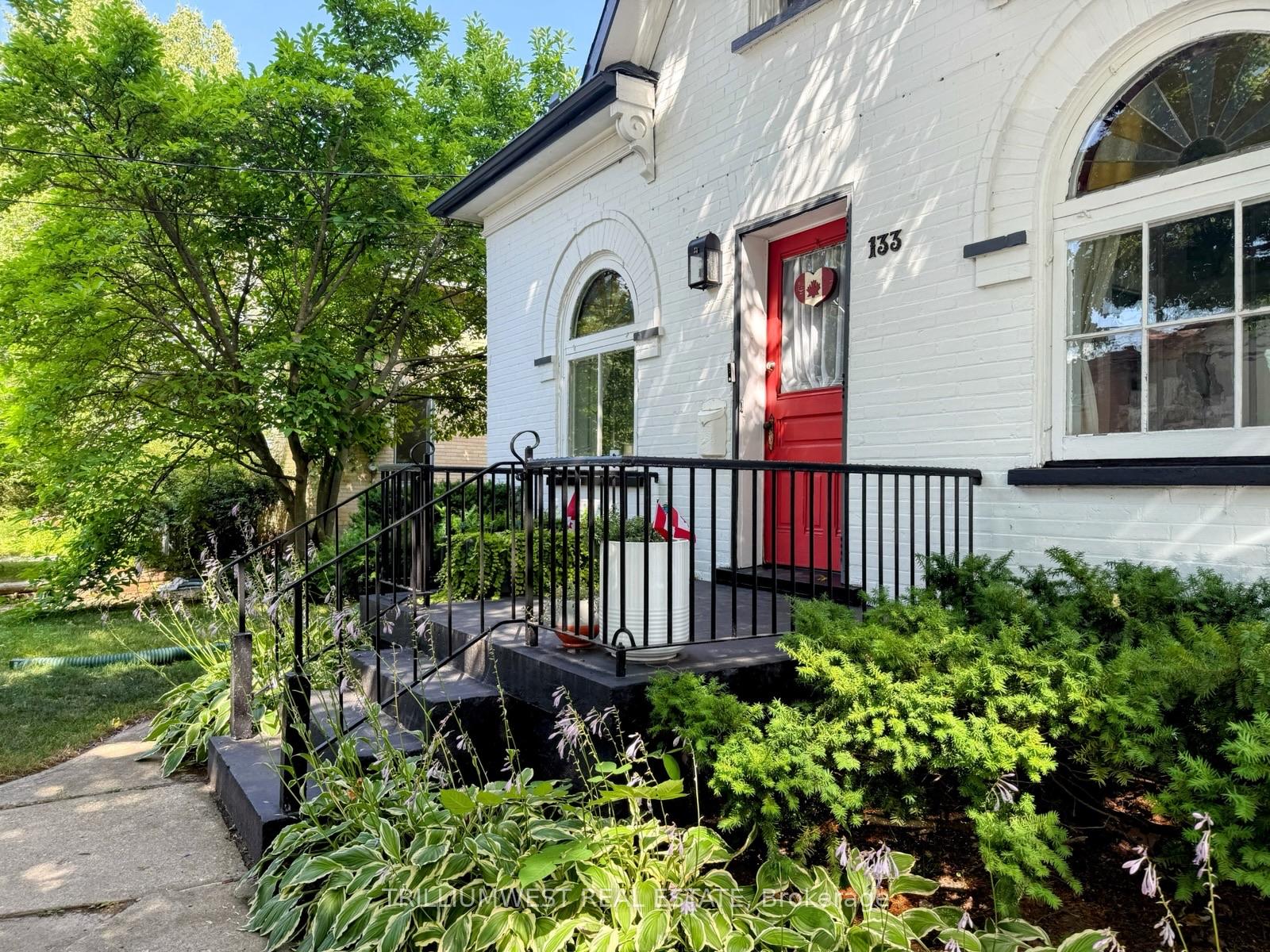 Photo 4 of 133 David Street, Kitchener, Victoria Park — HOMEH
