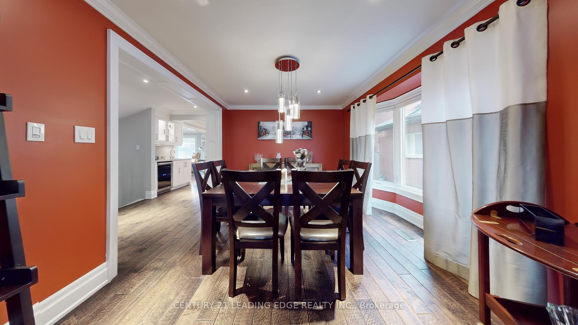 Photo 5 of 102 Larkin Avenue, Markham, Markham Village — HOMEH