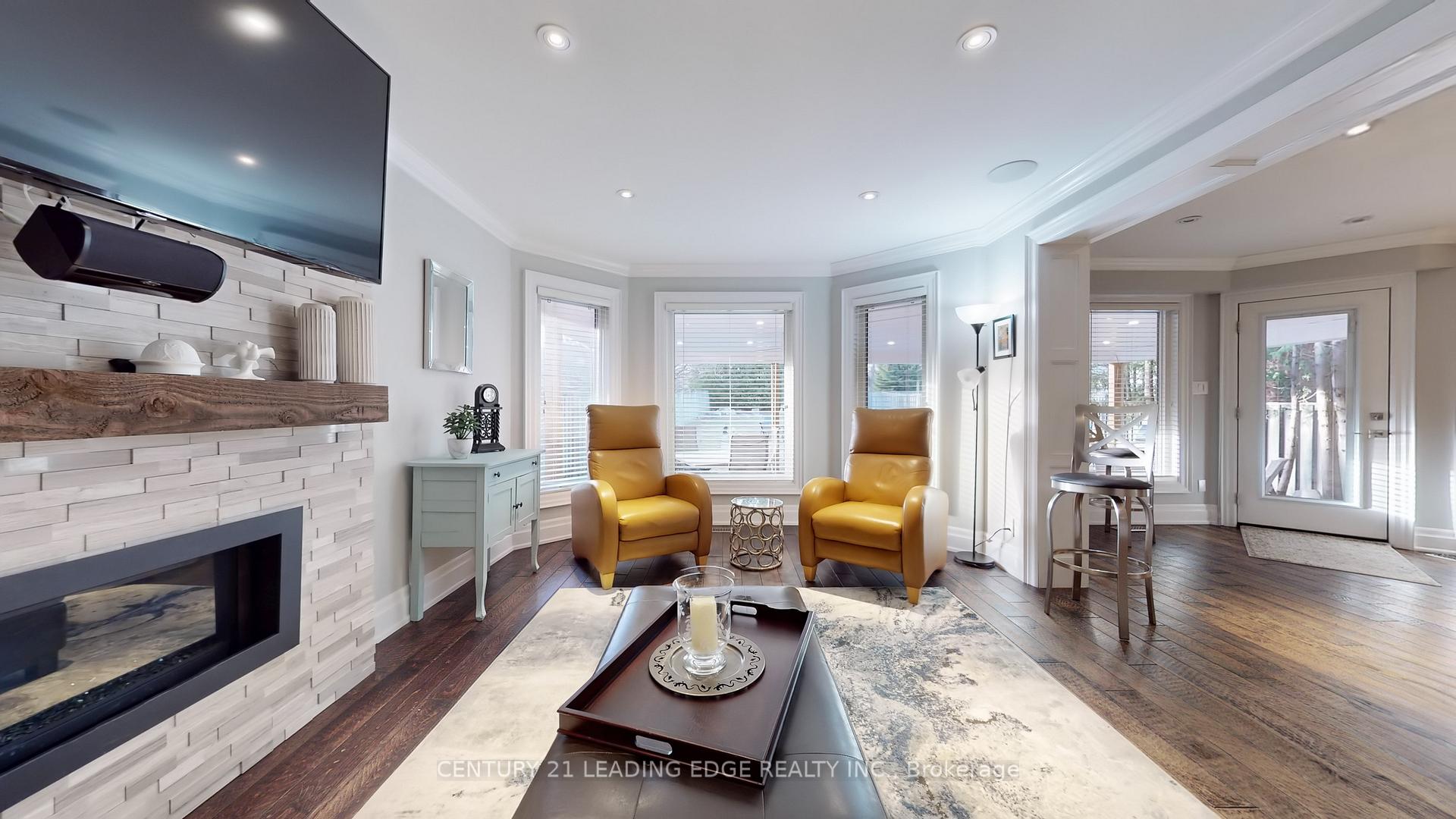 Photo 8 of 102 Larkin Avenue, Markham, Markham Village — HOMEH